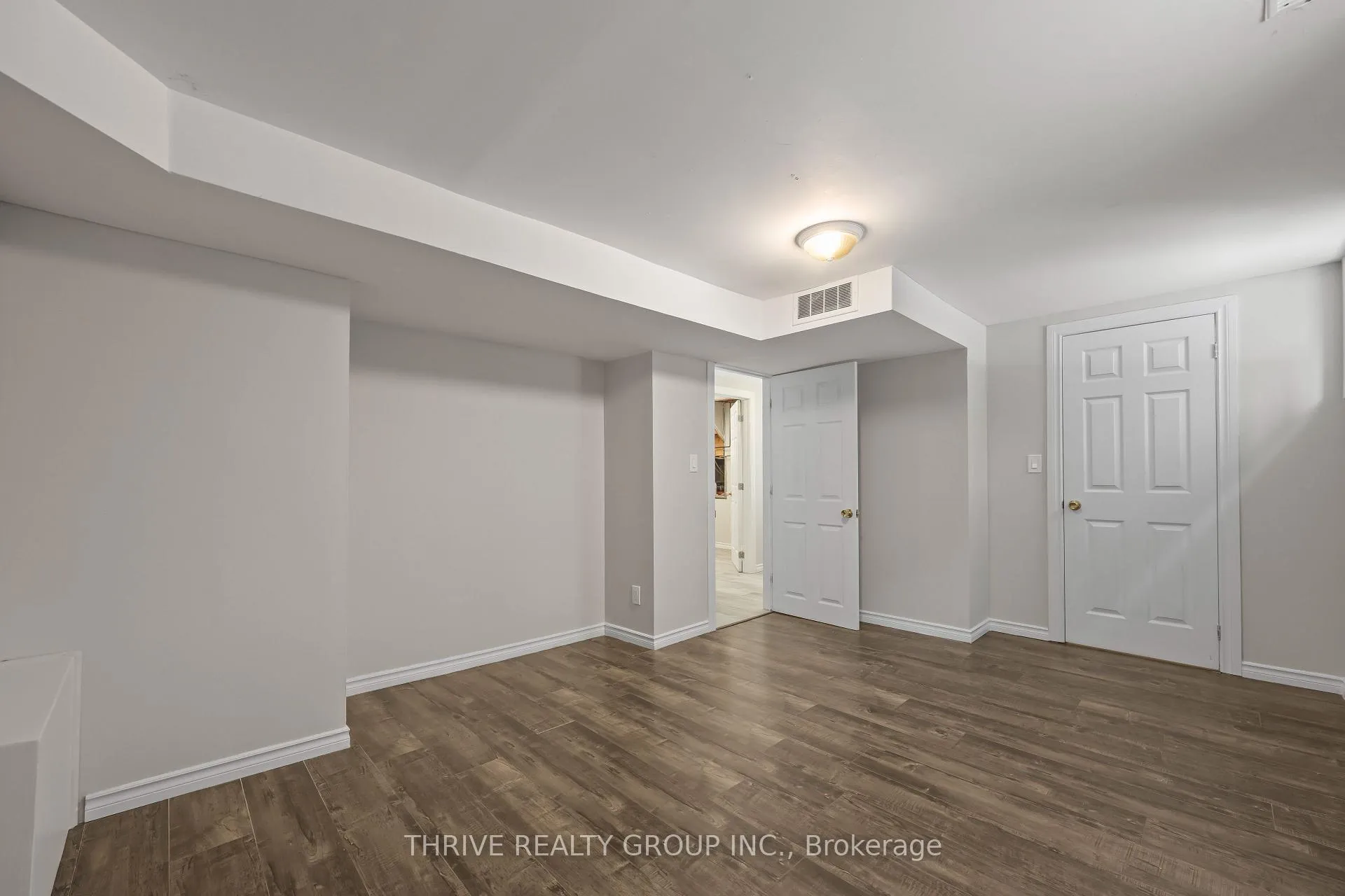 Photo 23 of Unit 2, 329 Thompson Road, London, South I — HOMEH