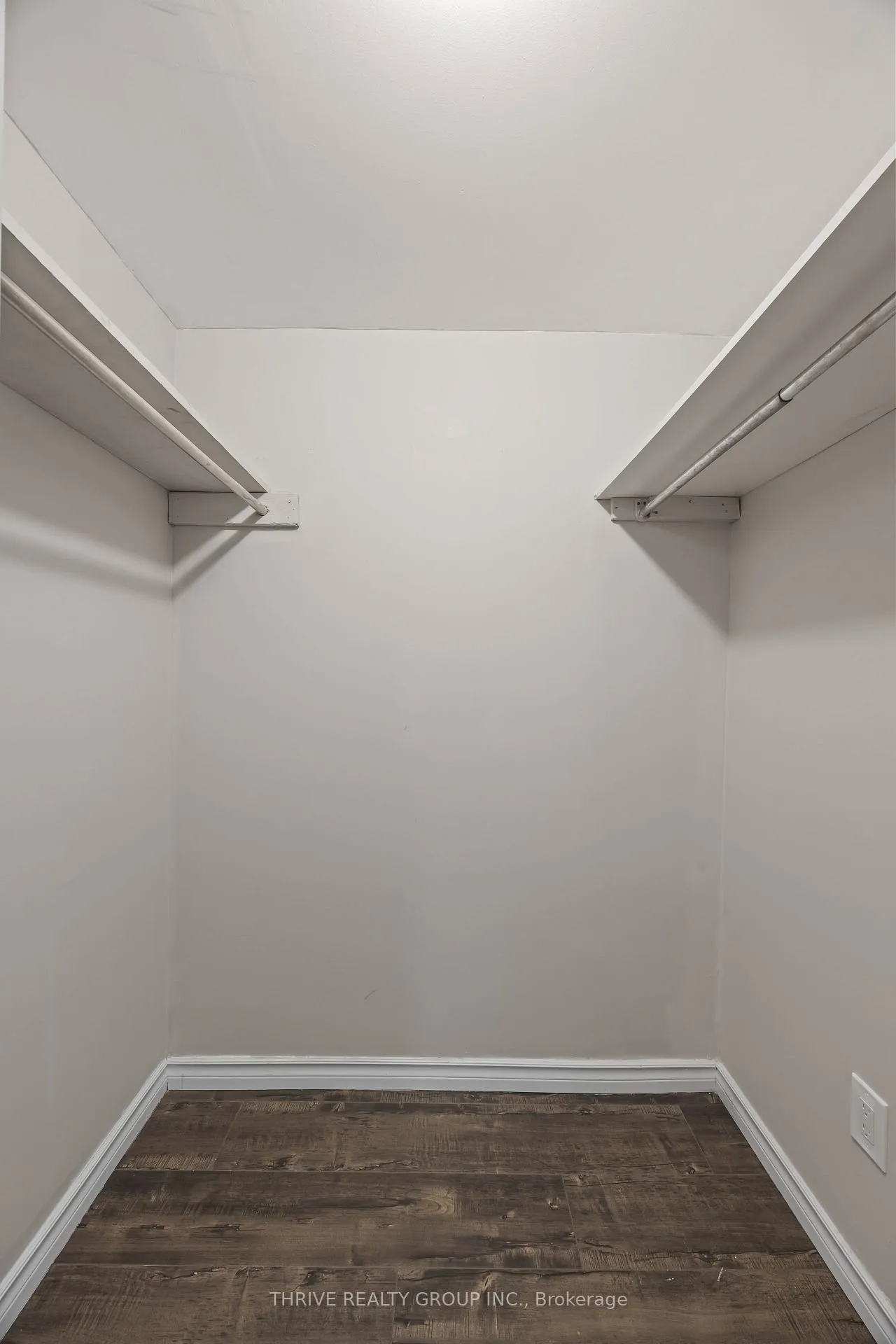 Photo 25 of Unit 2, 329 Thompson Road, London, South I — HOMEH