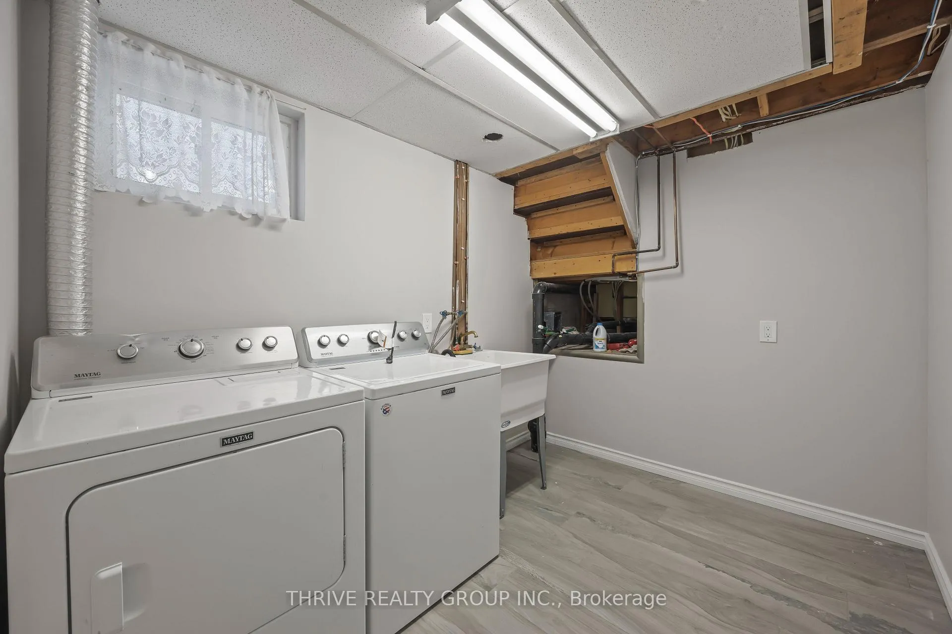 Photo 30 of Unit 2, 329 Thompson Road, London, South I — HOMEH