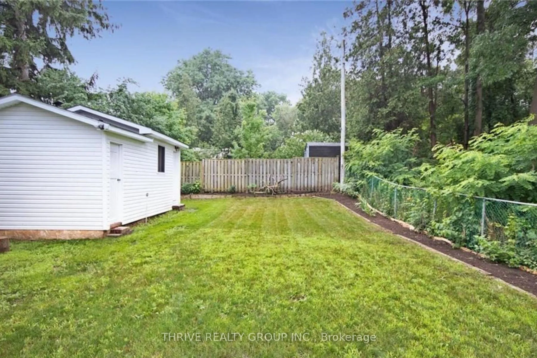 Photo 37 of Unit 2, 329 Thompson Road, London, South I — HOMEH