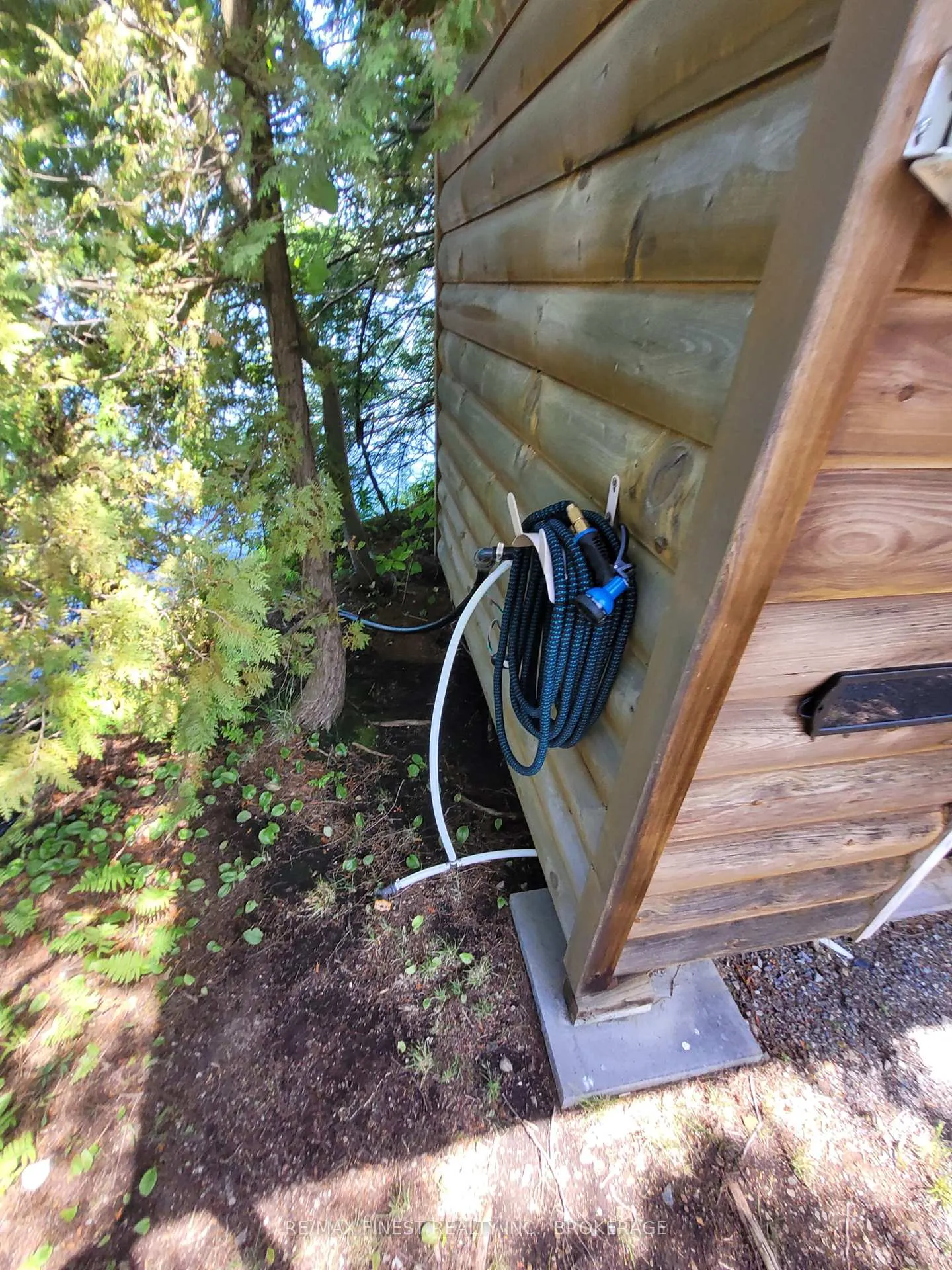 Photo 10 of 128 Island, Rideau Lakes, Rideau Lakes (South Crosby) Twp — HOMEH