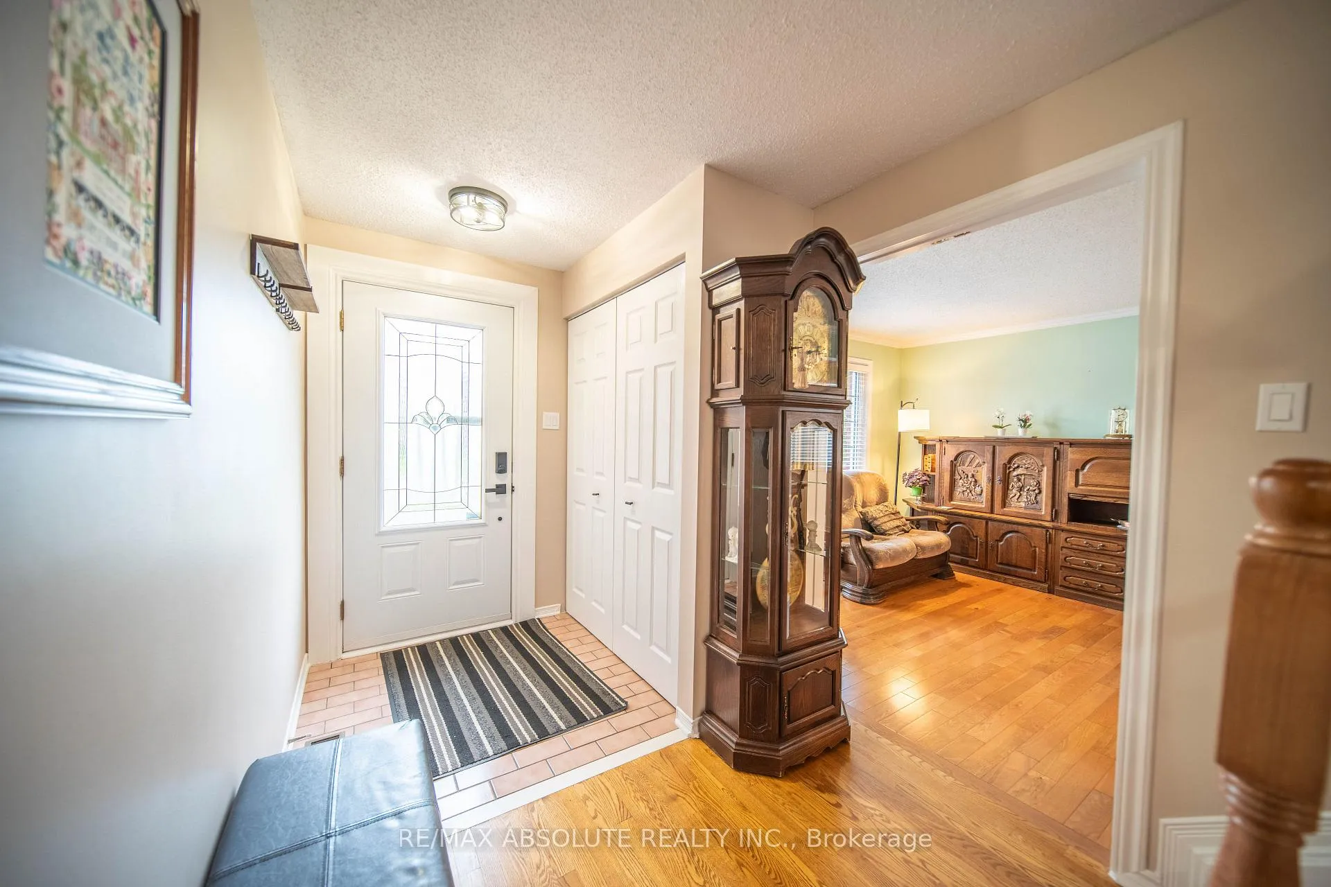 Photo 4 of 698 Thicket Way, Ottawa, Fallingbrook/Gardenway South — HOMEH