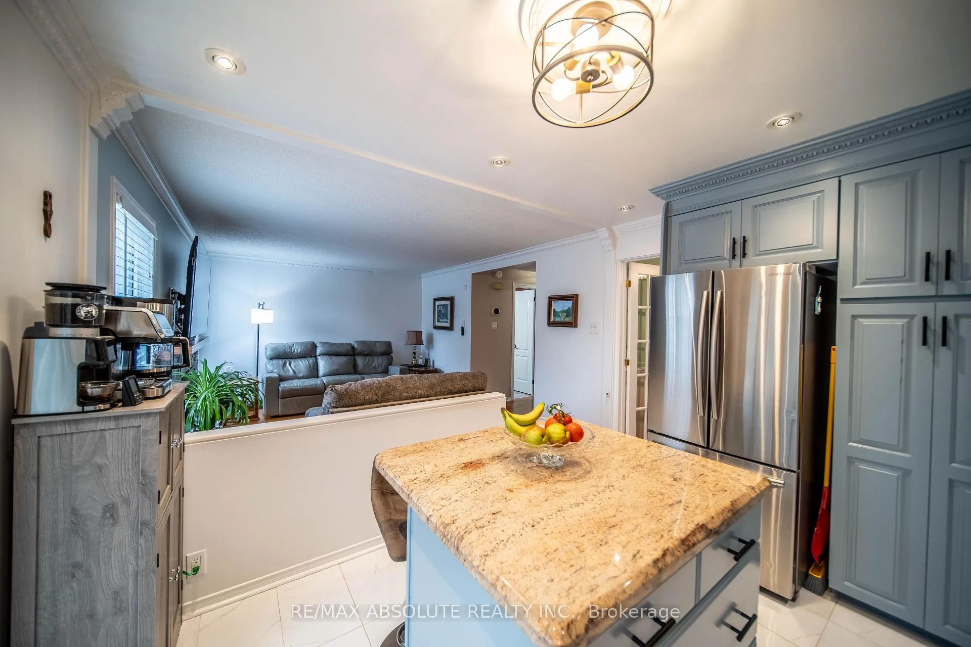 Photo 12 of 698 Thicket Way, Ottawa, Fallingbrook/Gardenway South — HOMEH