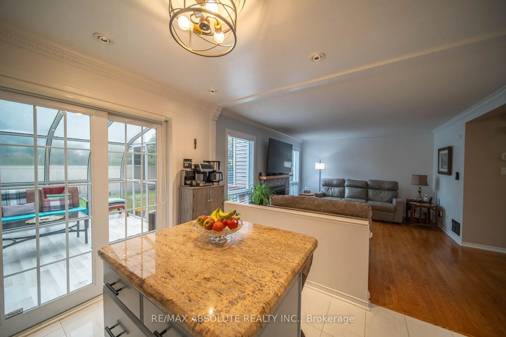 Photo 13 of 698 Thicket Way, Ottawa, Fallingbrook/Gardenway South — HOMEH