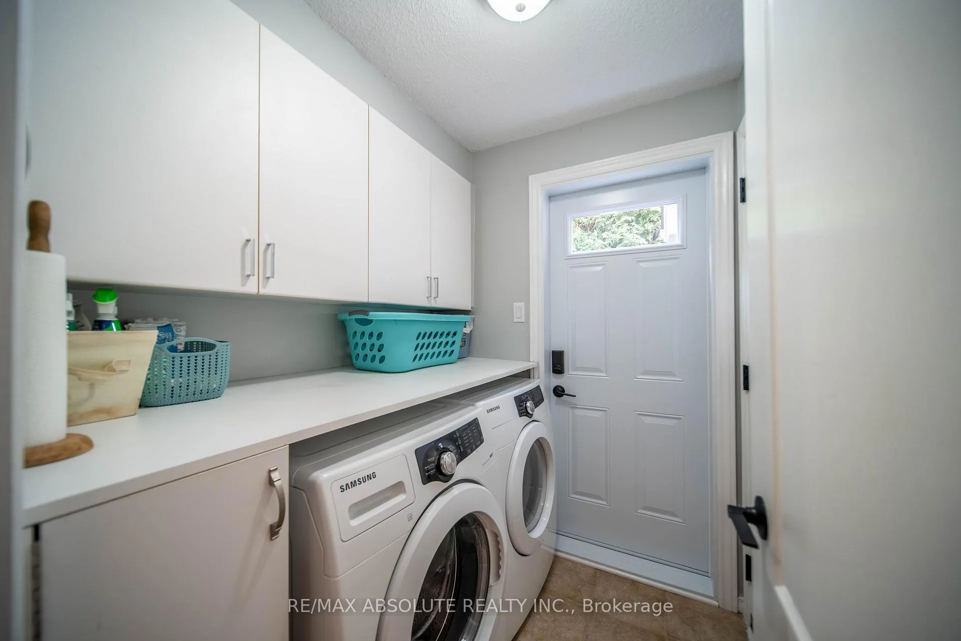 Photo 20 of 698 Thicket Way, Ottawa, Fallingbrook/Gardenway South — HOMEH