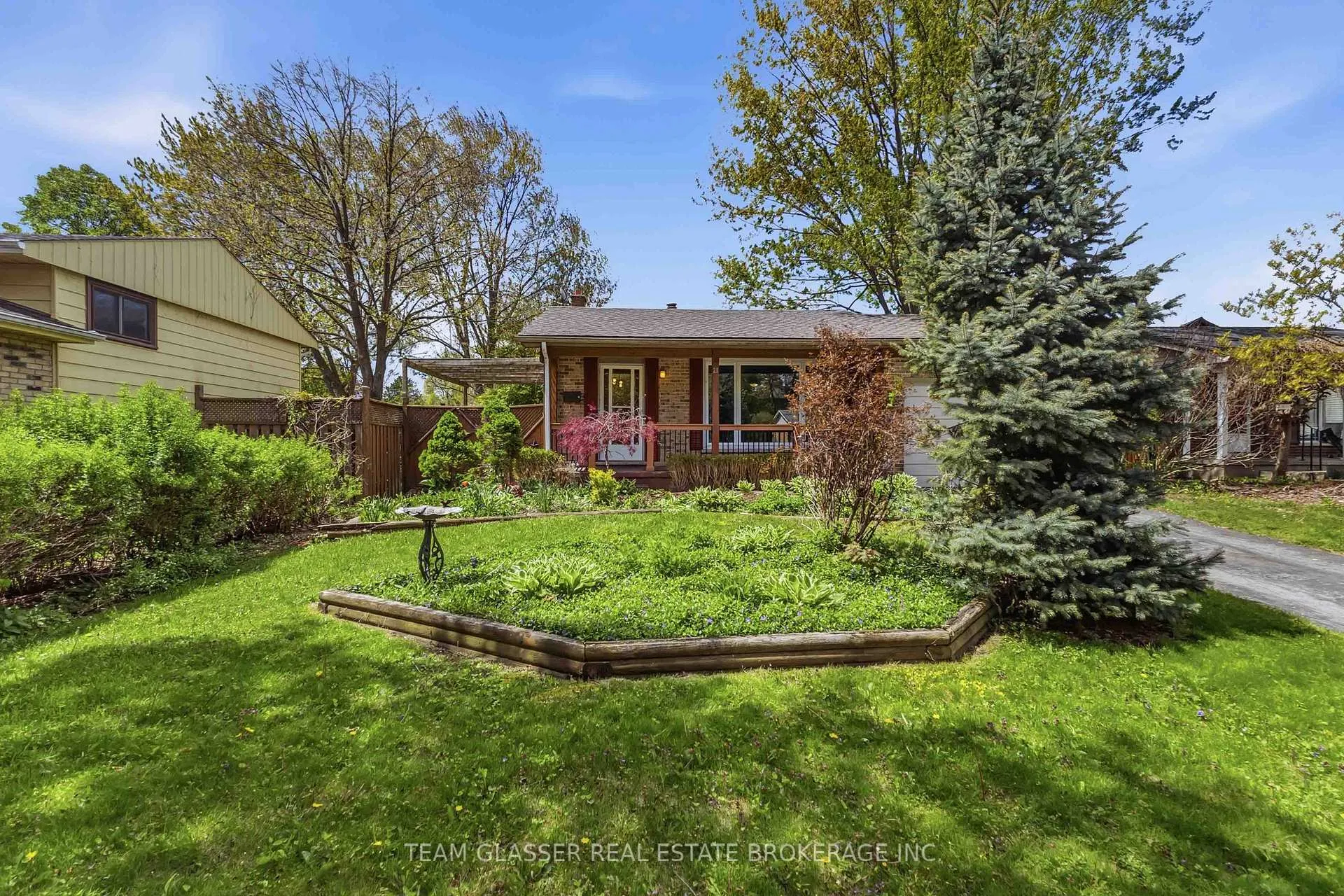 Photo 4 of 21 Goodman Drive, London, South T — HOMEH