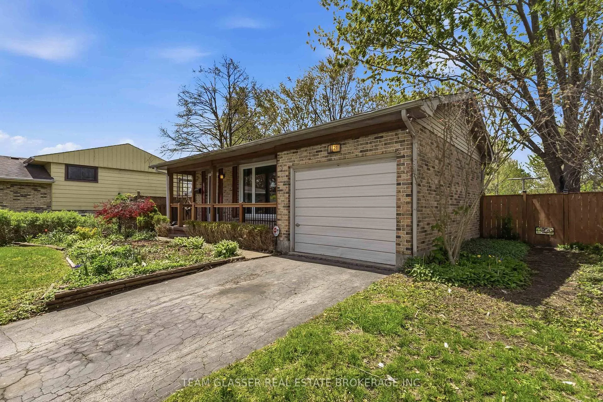 Photo 6 of 21 Goodman Drive, London, South T — HOMEH