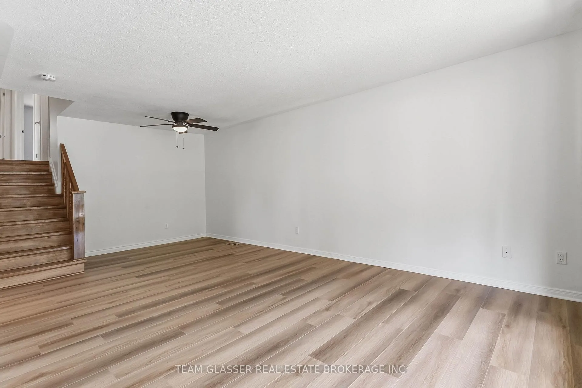 Photo 12 of 21 Goodman Drive, London, South T — HOMEH