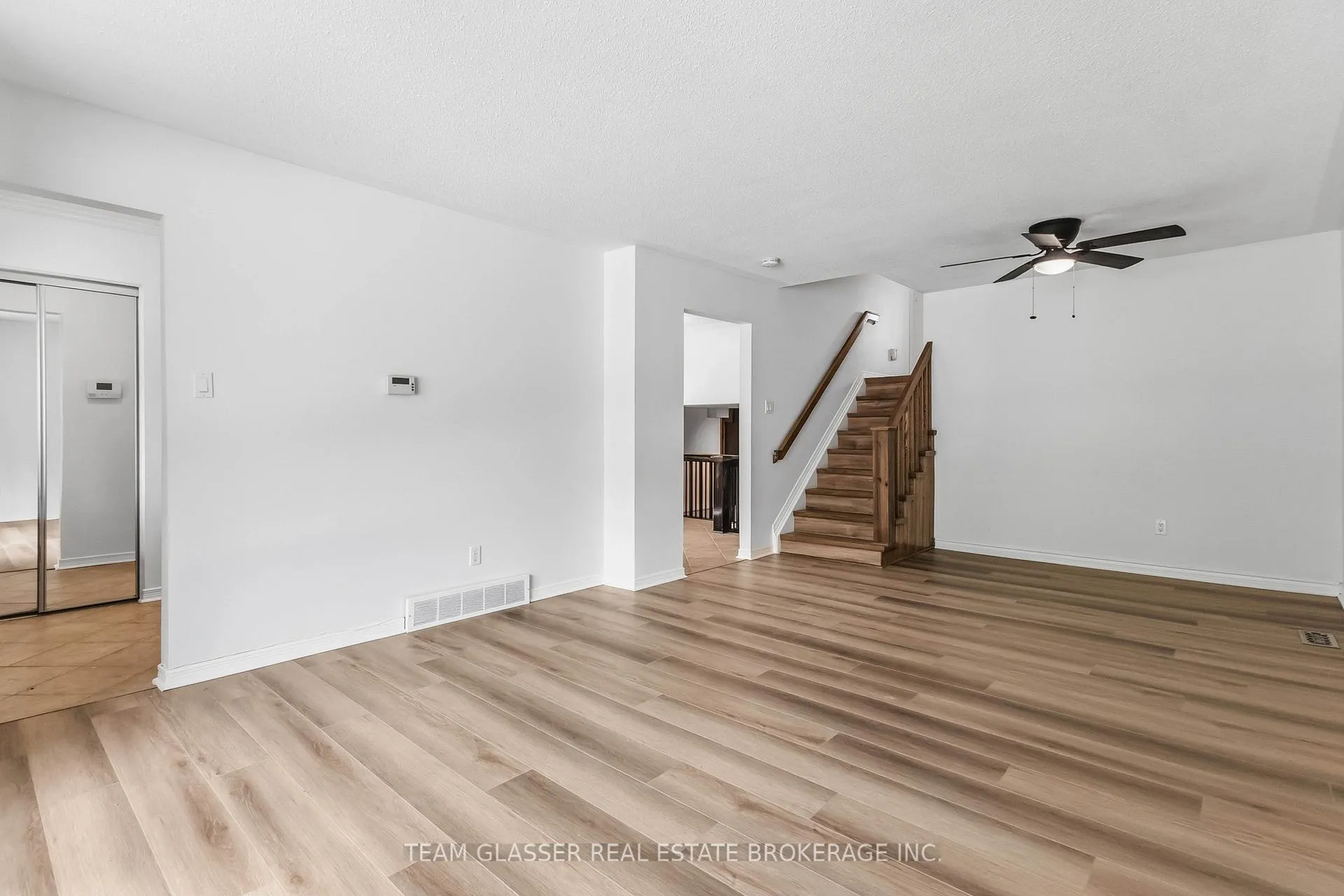 Photo 13 of 21 Goodman Drive, London, South T — HOMEH