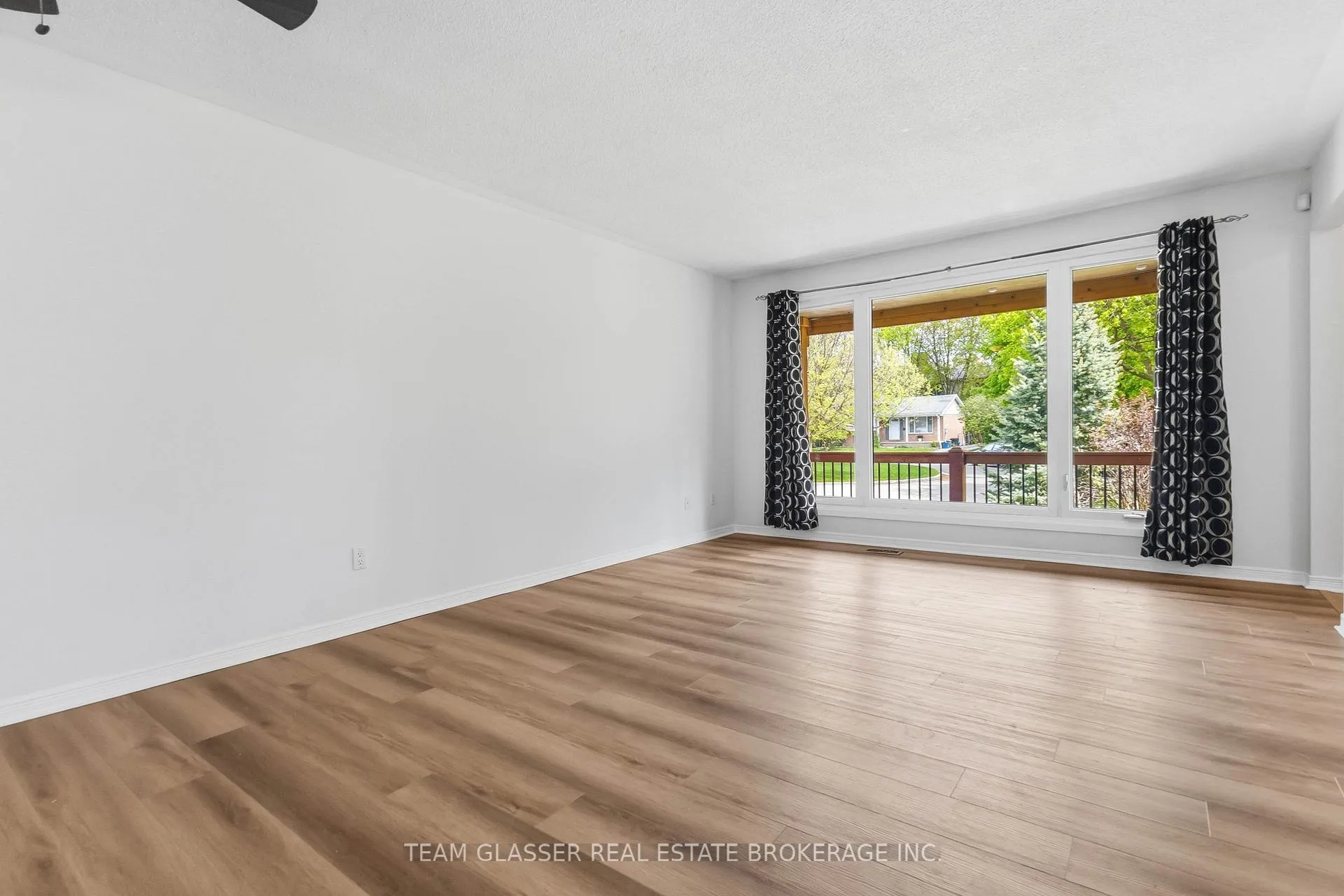 Photo 14 of 21 Goodman Drive, London, South T — HOMEH