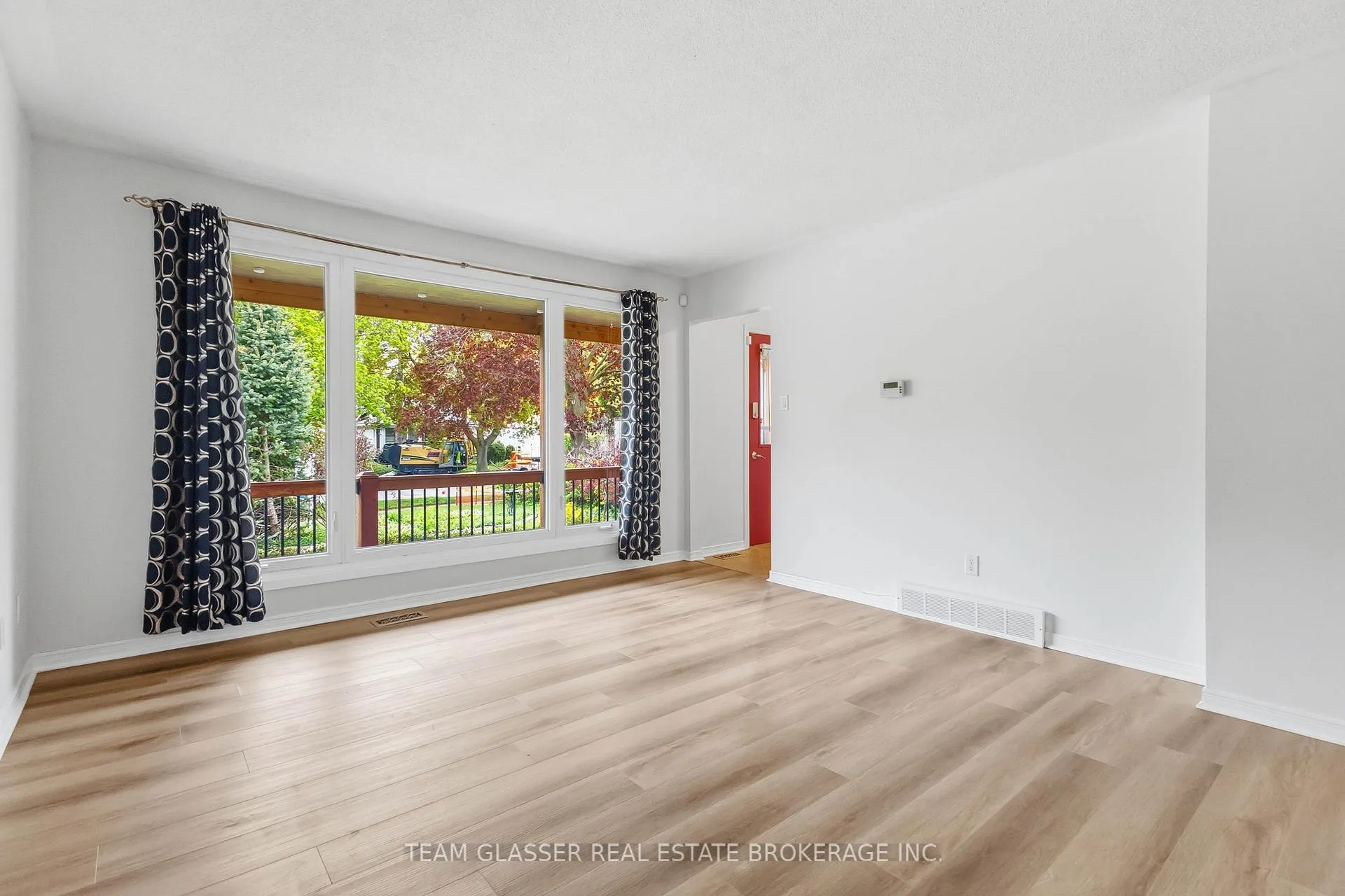 Photo 17 of 21 Goodman Drive, London, South T — HOMEH