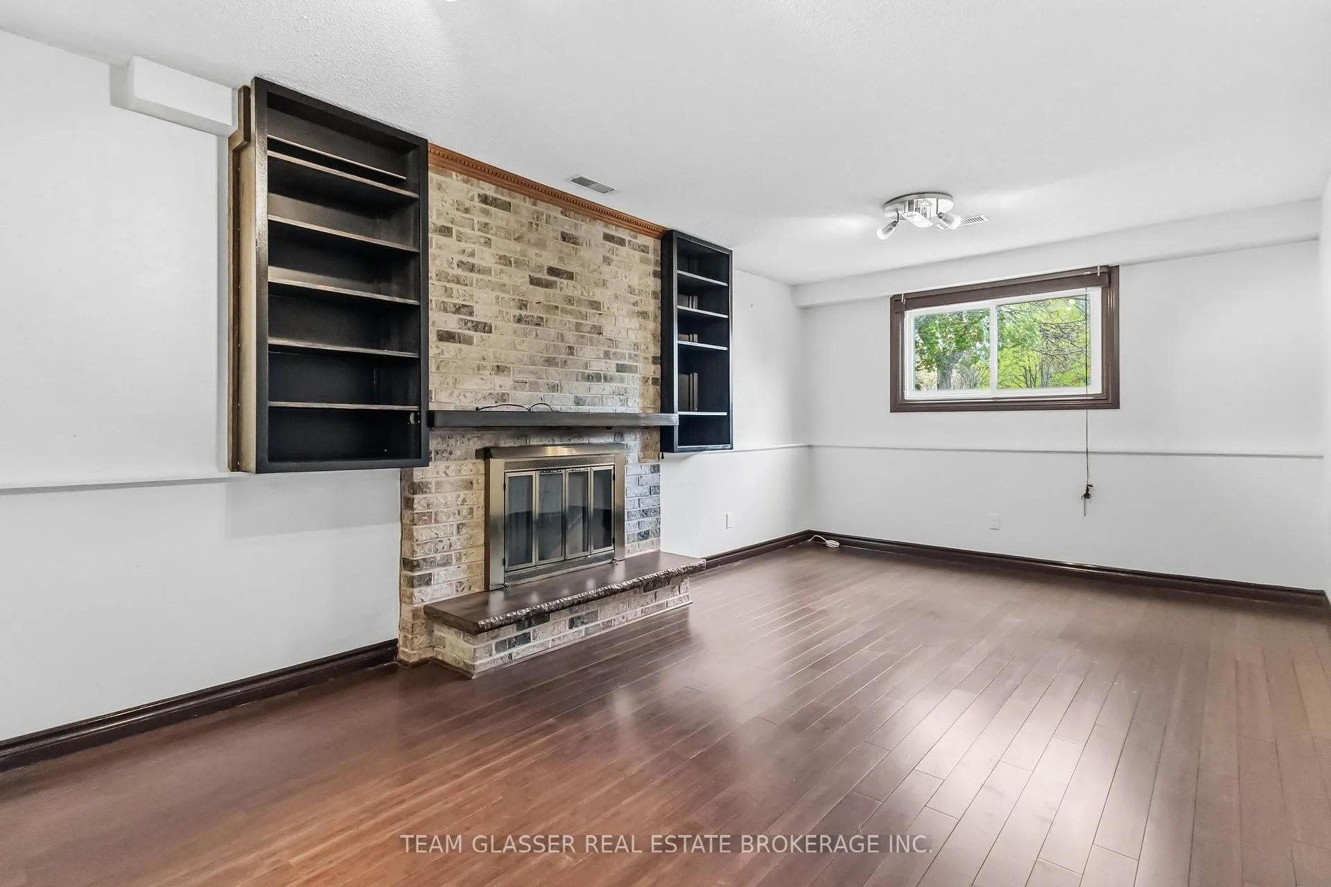 Photo 27 of 21 Goodman Drive, London, South T — HOMEH