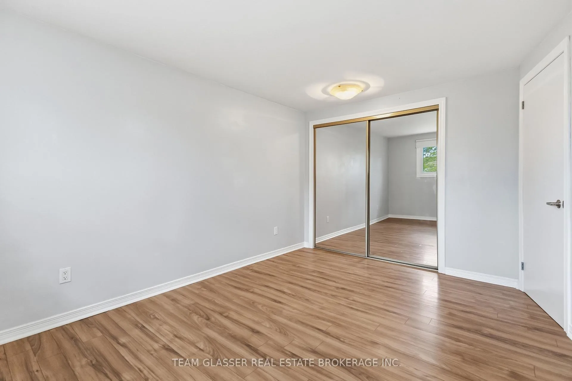 Photo 35 of 21 Goodman Drive, London, South T — HOMEH