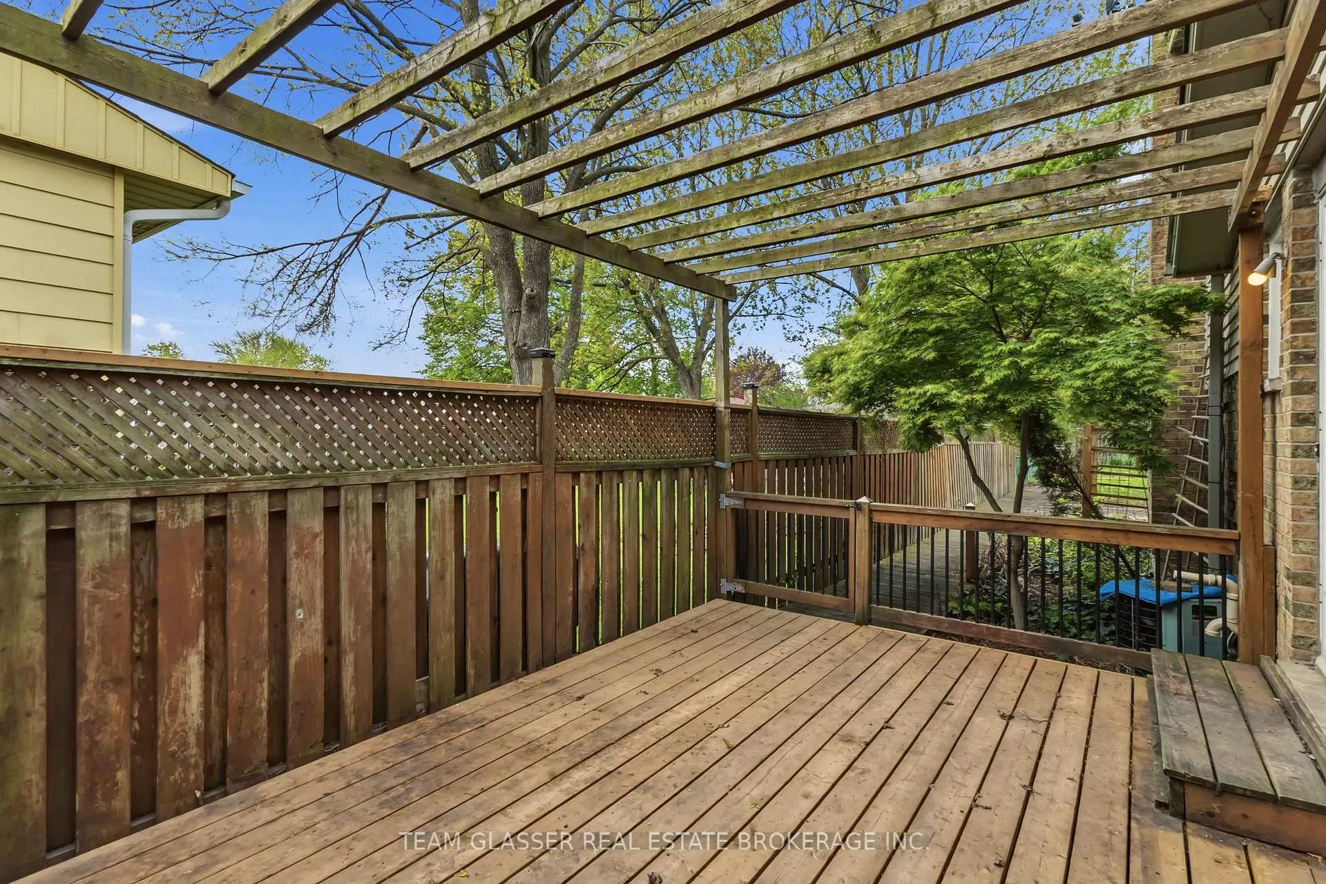 Photo 48 of 21 Goodman Drive, London, South T — HOMEH