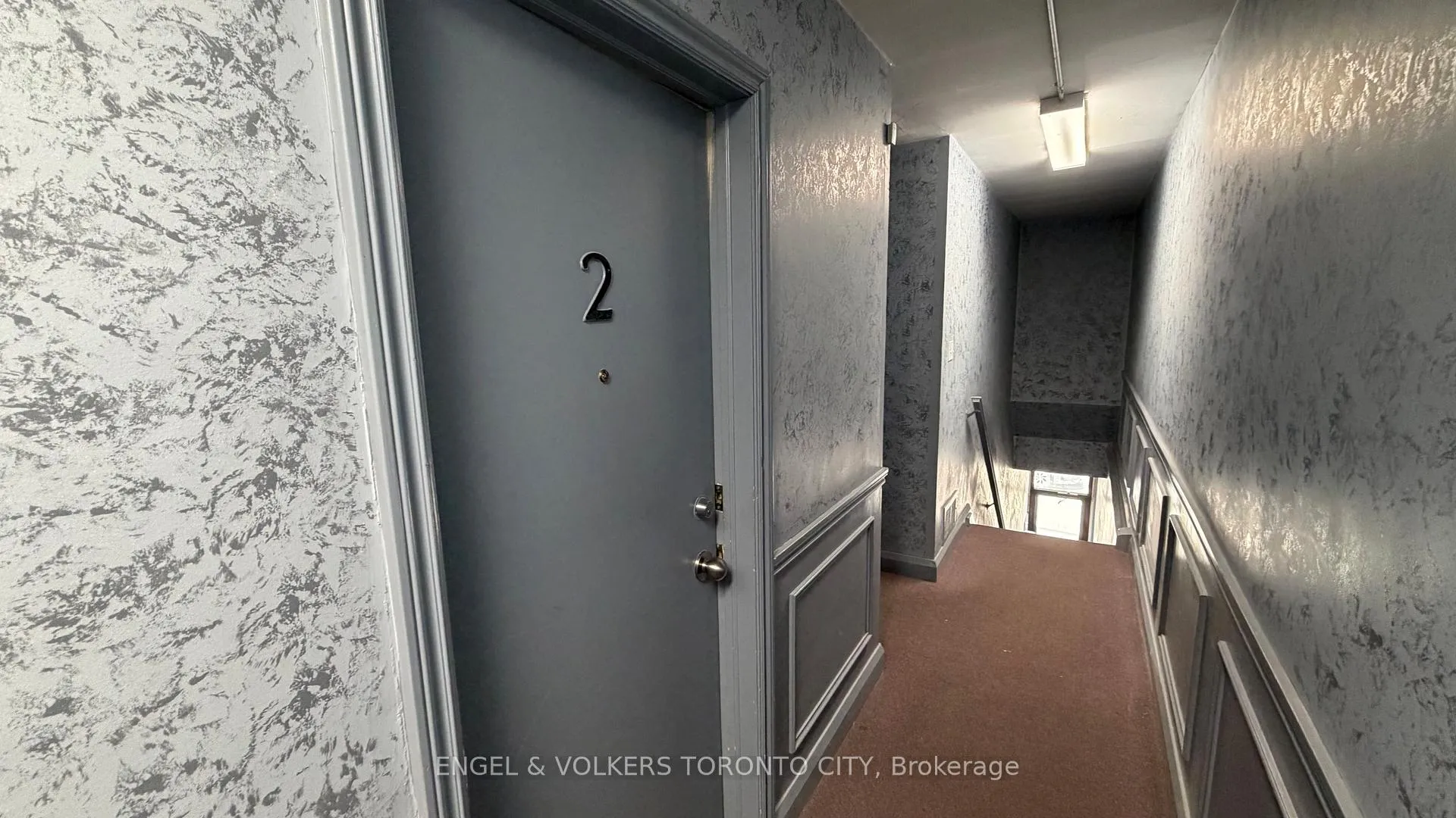 Photo 2 of Unit 2, 15191 Yonge Street, Aurora, Aurora Village — HOMEH