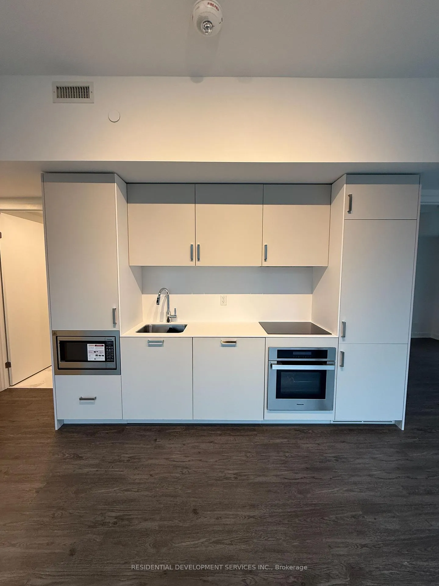 Photo 7 of Unit 1810, 88 Queen Street, Toronto, Church-Yonge Corridor — HOMEH