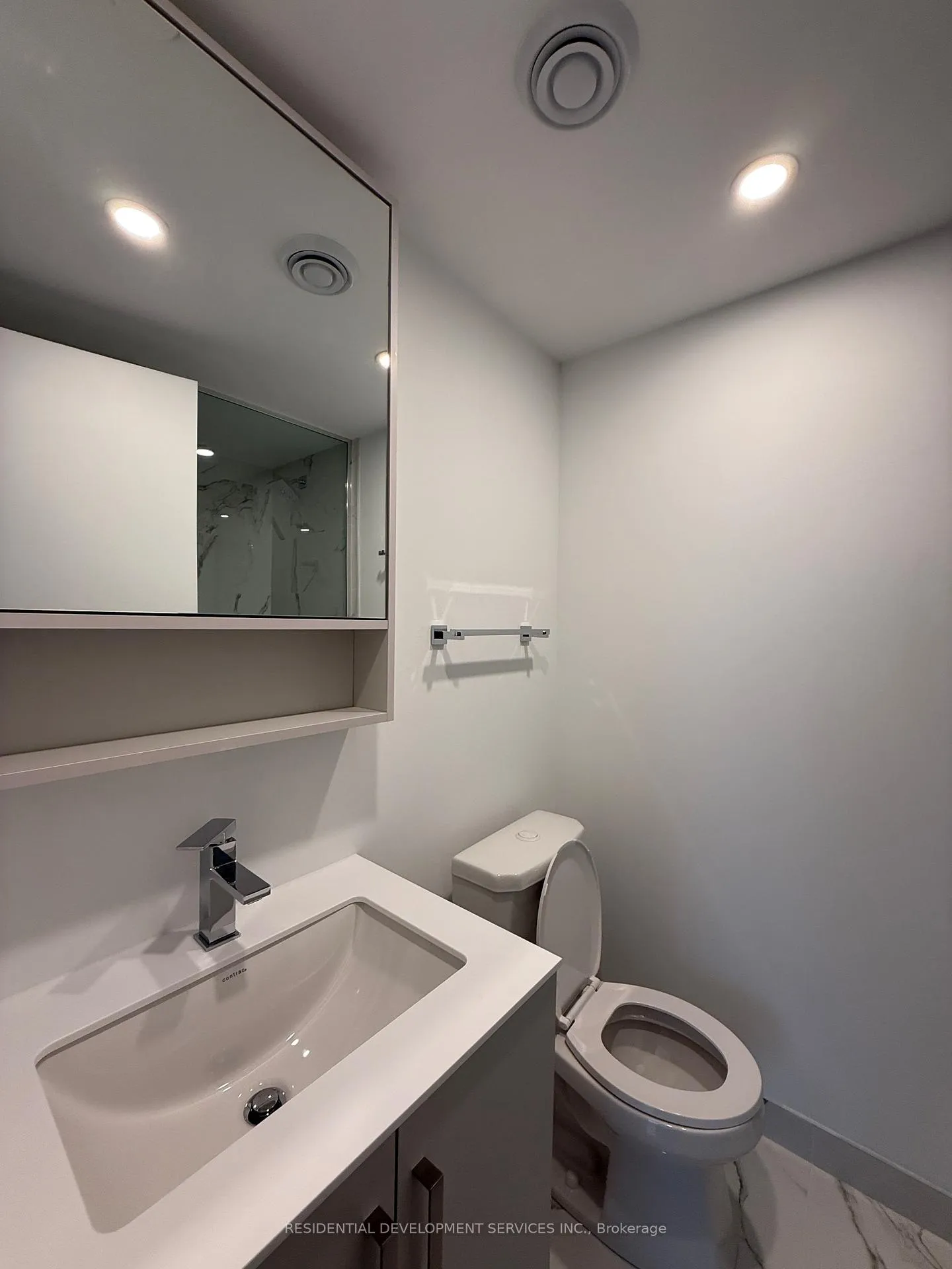 Photo 11 of Unit 1810, 88 Queen Street, Toronto, Church-Yonge Corridor — HOMEH