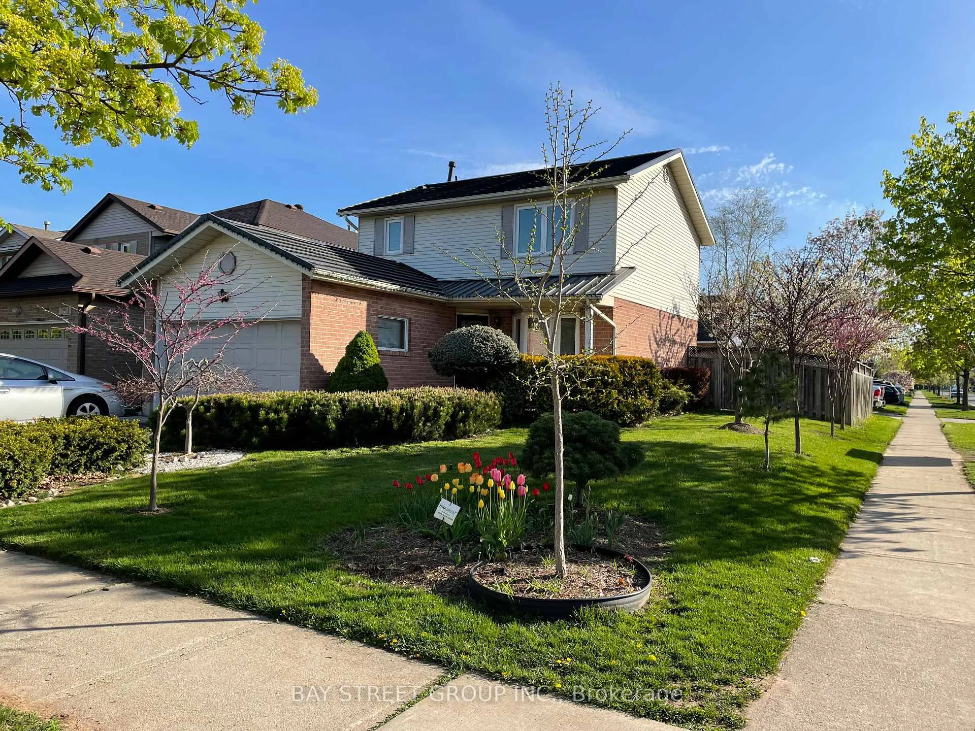 Photo 1 of 1072 Stephenson Drive, Burlington, Brant — HOMEH