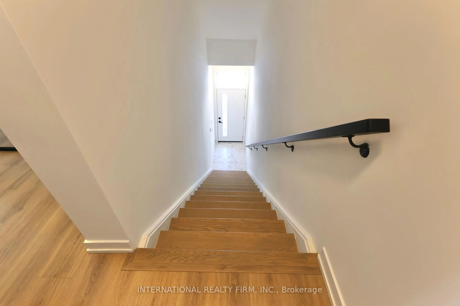 Photo 3 of Unit B-020, 20 Lagerfeld Drive, Brampton, Northwest Brampton — HOMEH