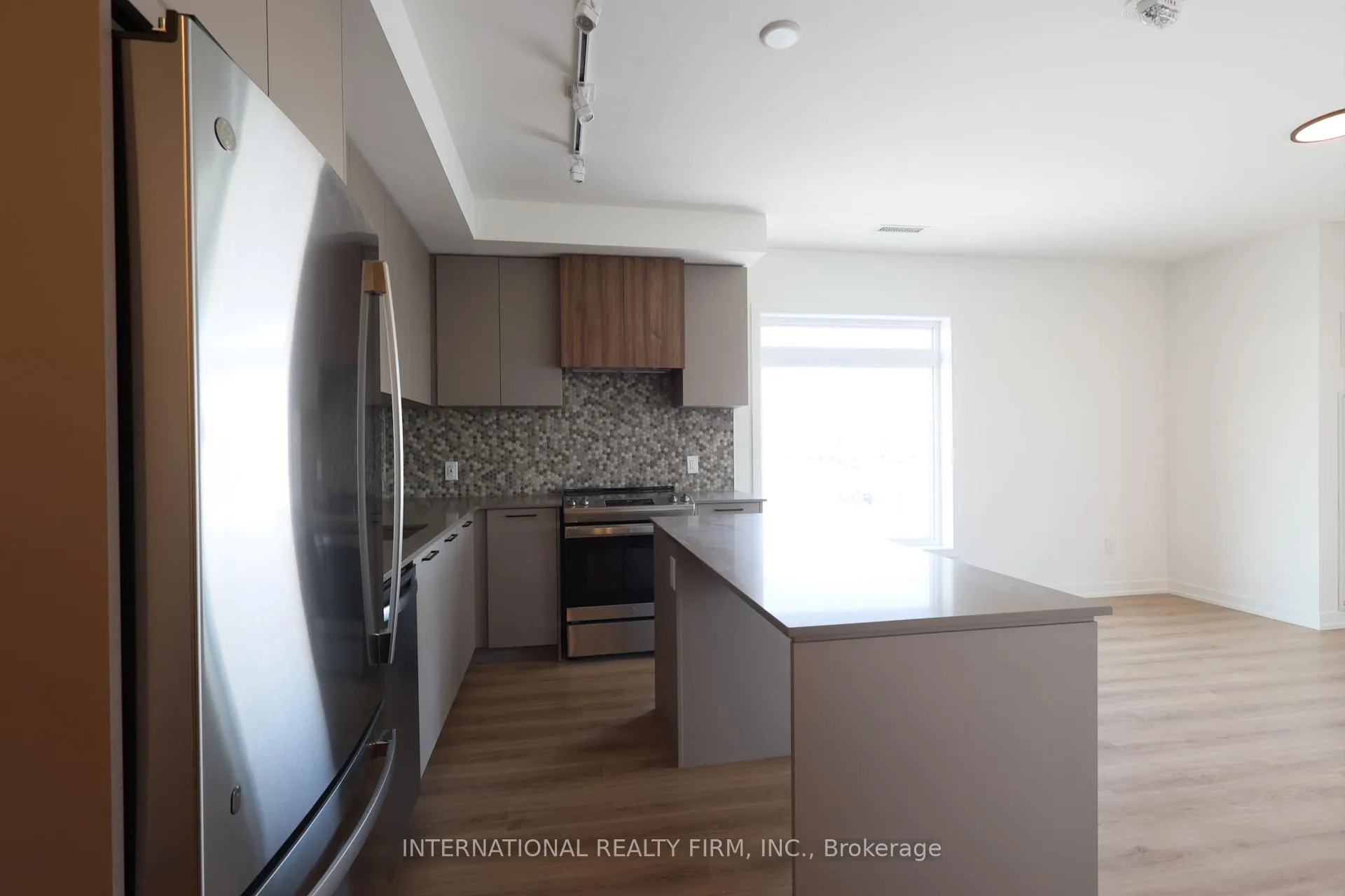 Photo 9 of Unit B-020, 20 Lagerfeld Drive, Brampton, Northwest Brampton — HOMEH