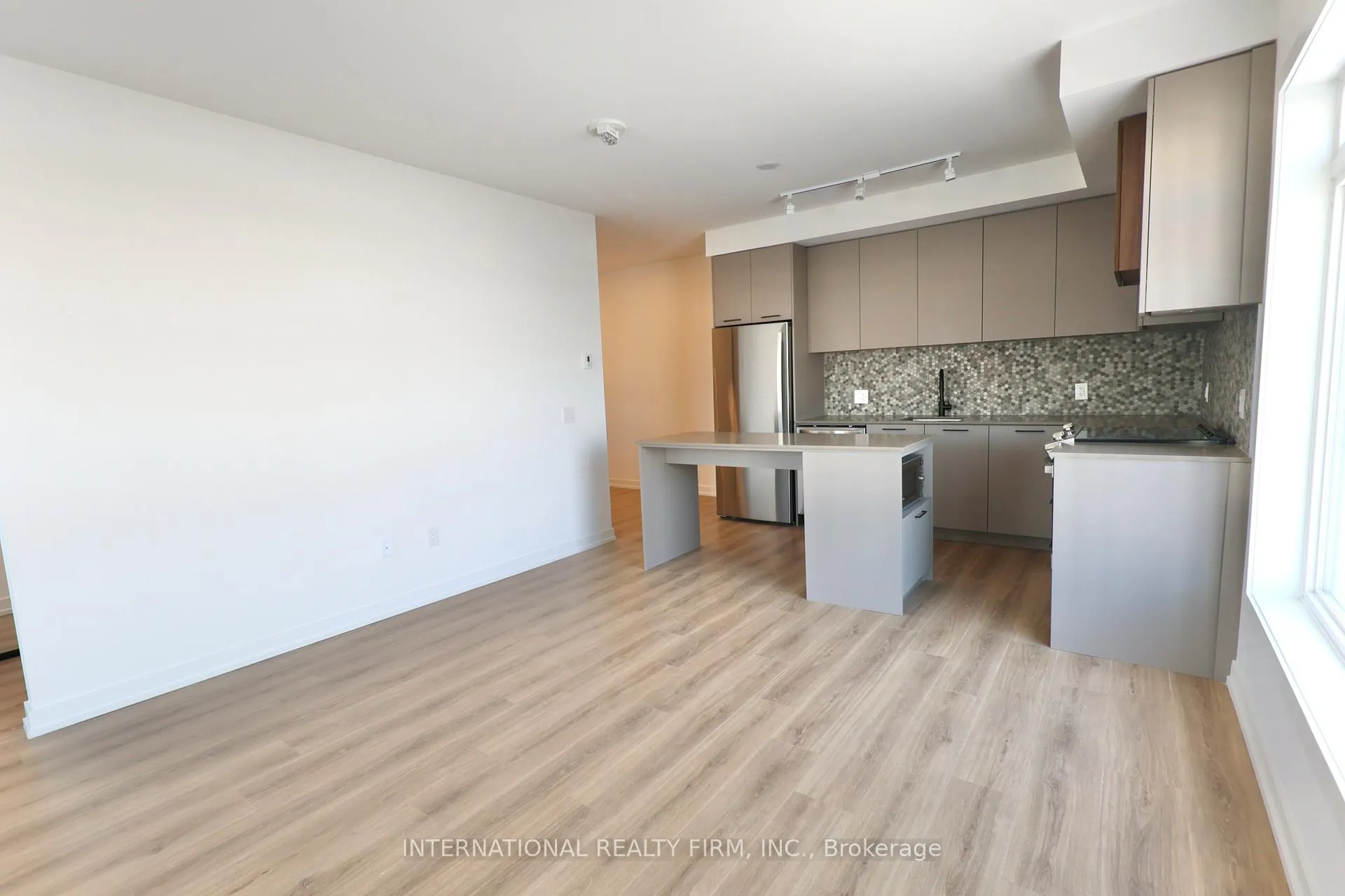 Photo 12 of Unit B-020, 20 Lagerfeld Drive, Brampton, Northwest Brampton — HOMEH