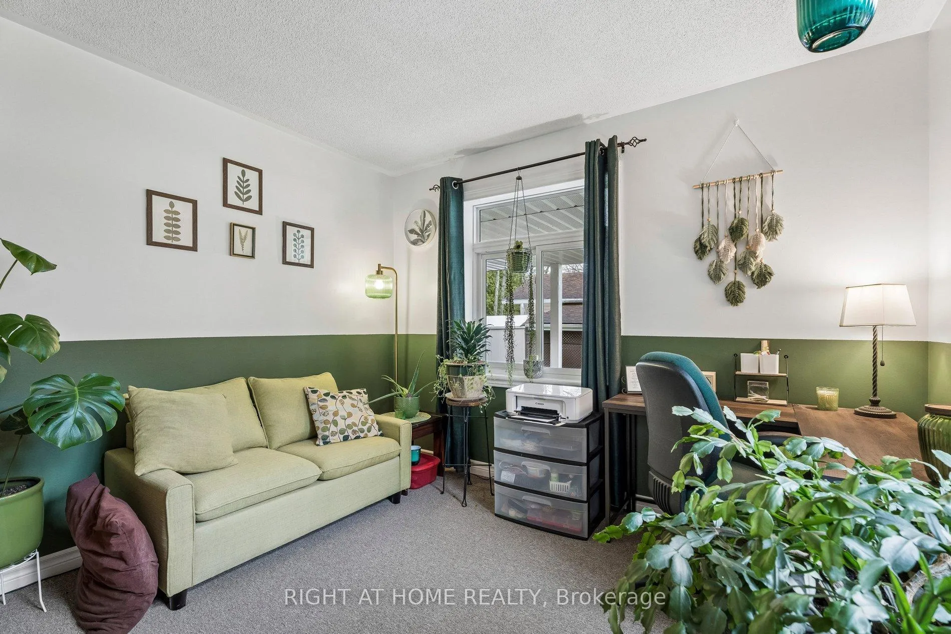 Photo 8 of 1 Allen Drive S, Wasaga Beach — HOMEH