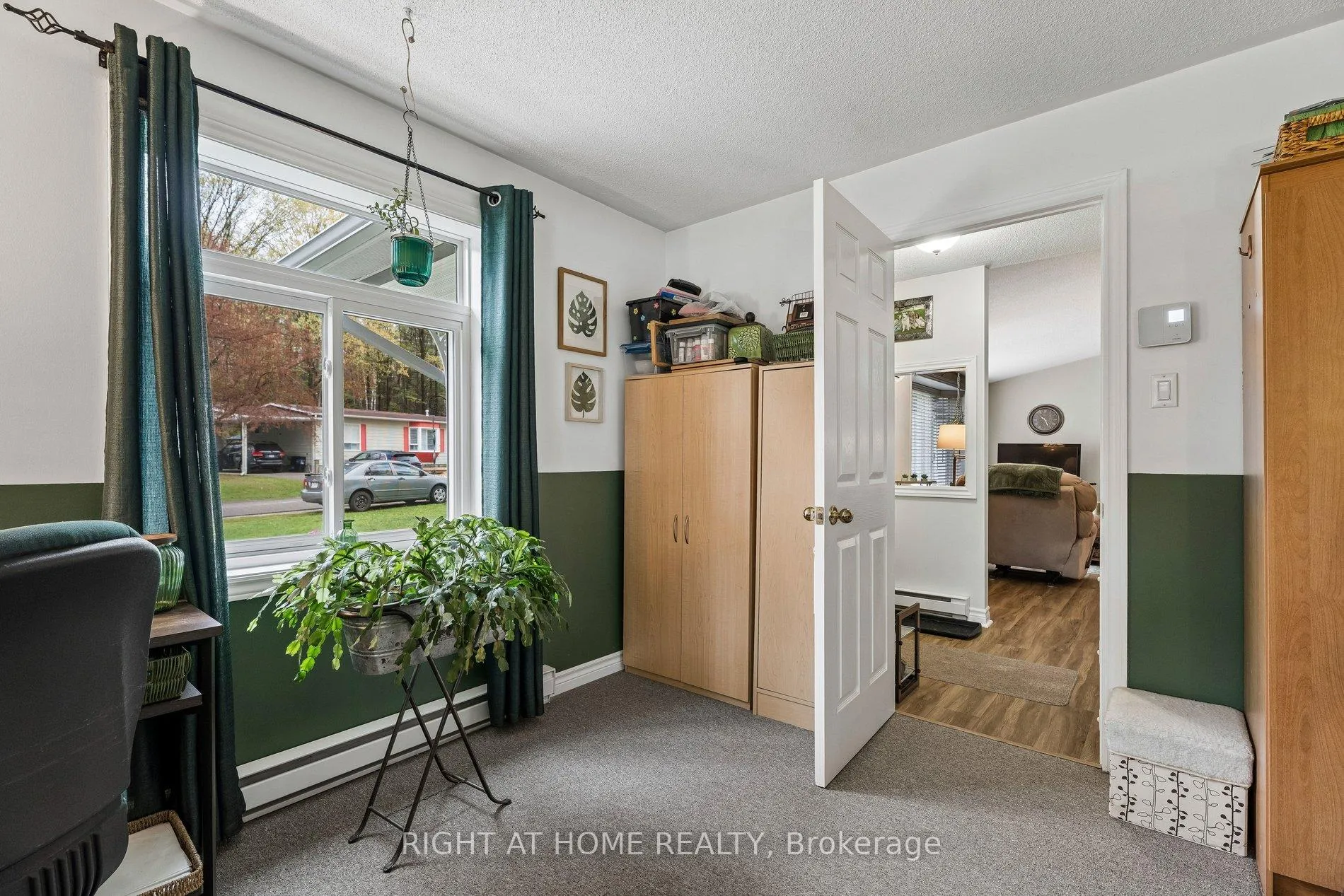 Photo 9 of 1 Allen Drive S, Wasaga Beach — HOMEH