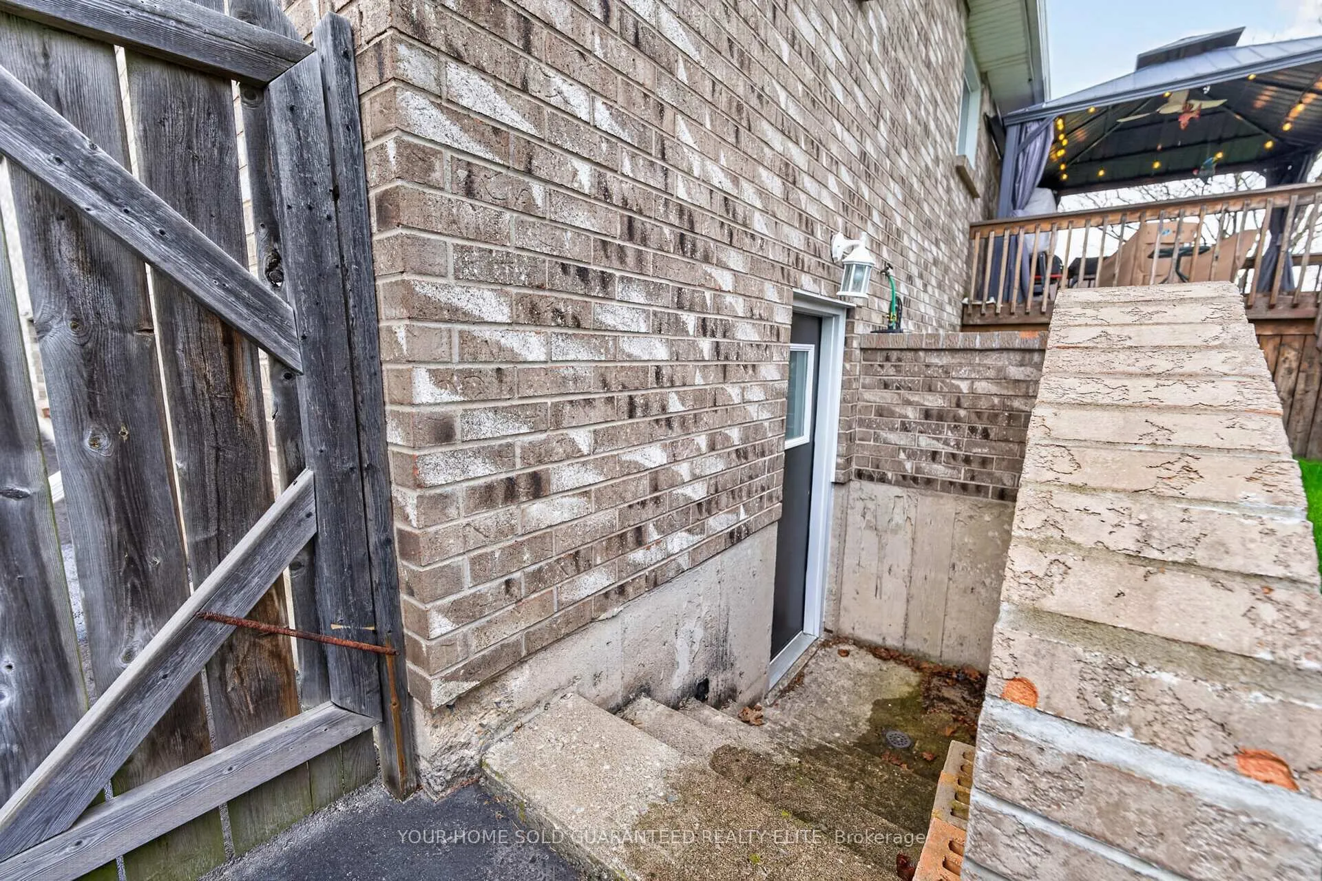 Photo 4 of 646 First Avenue, Welland, N. Welland — HOMEH