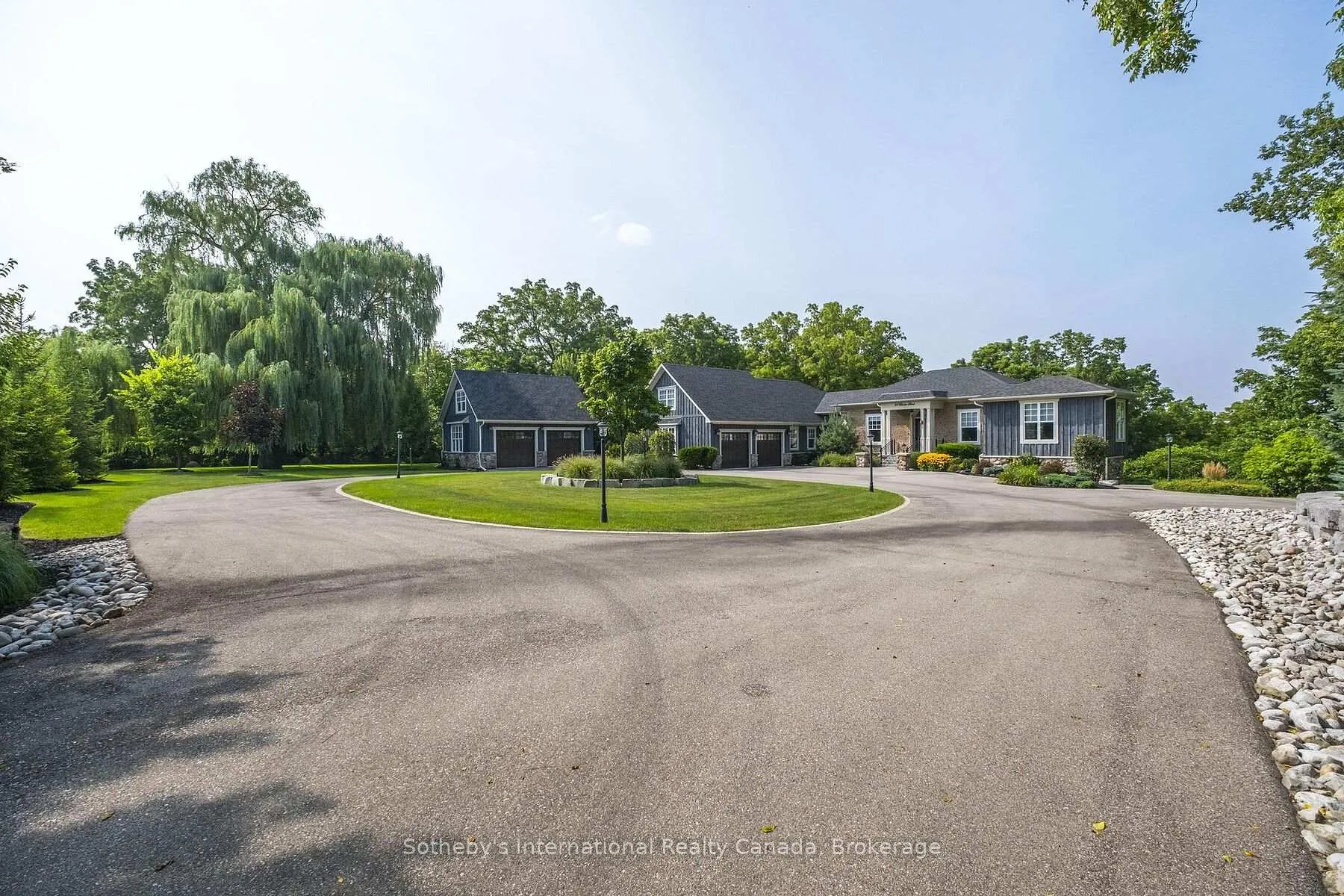 Photo 3 of 24 Barker Street, Brant, Paris — HOMEH