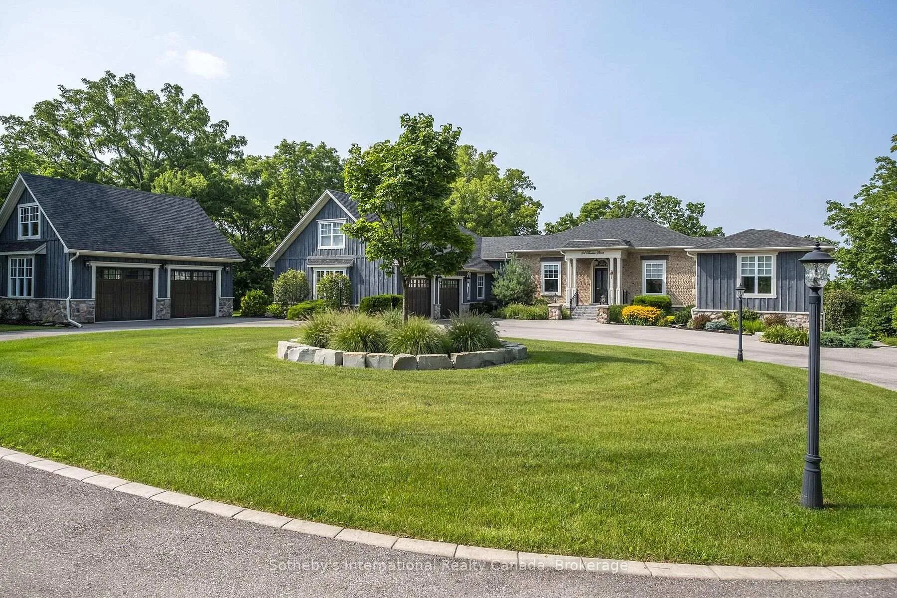 Photo 4 of 24 Barker Street, Brant, Paris — HOMEH