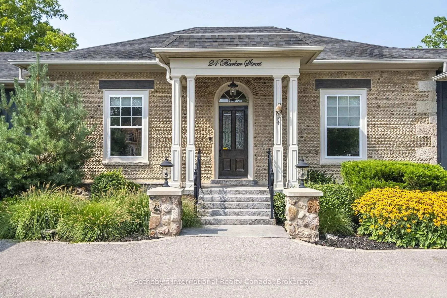 Photo 6 of 24 Barker Street, Brant, Paris — HOMEH