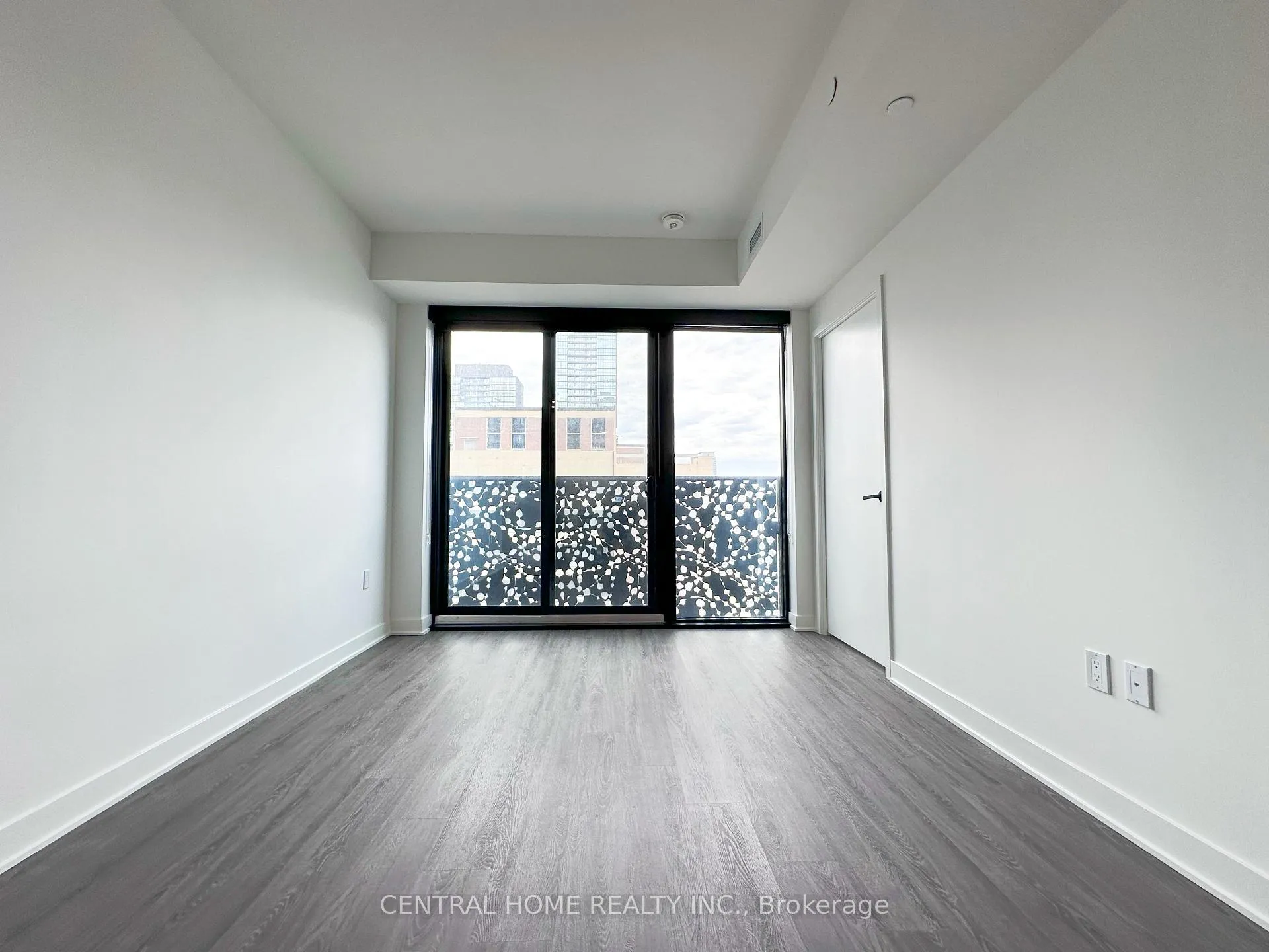 Photo 13 of Unit 2202, 55 Charles Street E, Toronto, Church-Yonge Corridor — HOMEH