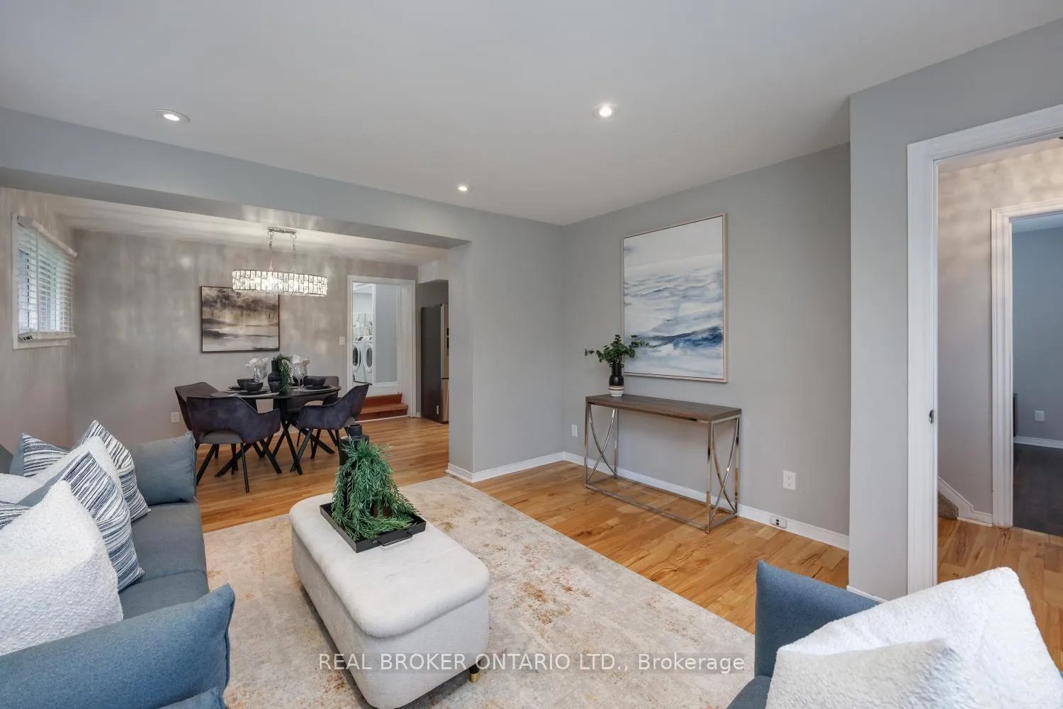 Photo 9 of 234 Oshawa Boulevard N, Oshawa, O'Neill — HOMEH
