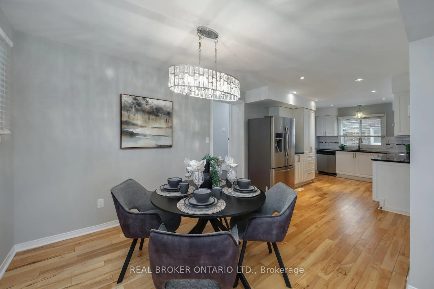 Photo 12 of 234 Oshawa Boulevard N, Oshawa, O'Neill — HOMEH