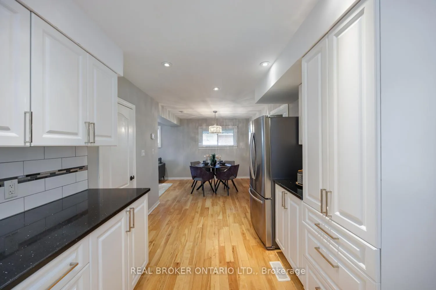 Photo 14 of 234 Oshawa Boulevard N, Oshawa, O'Neill — HOMEH