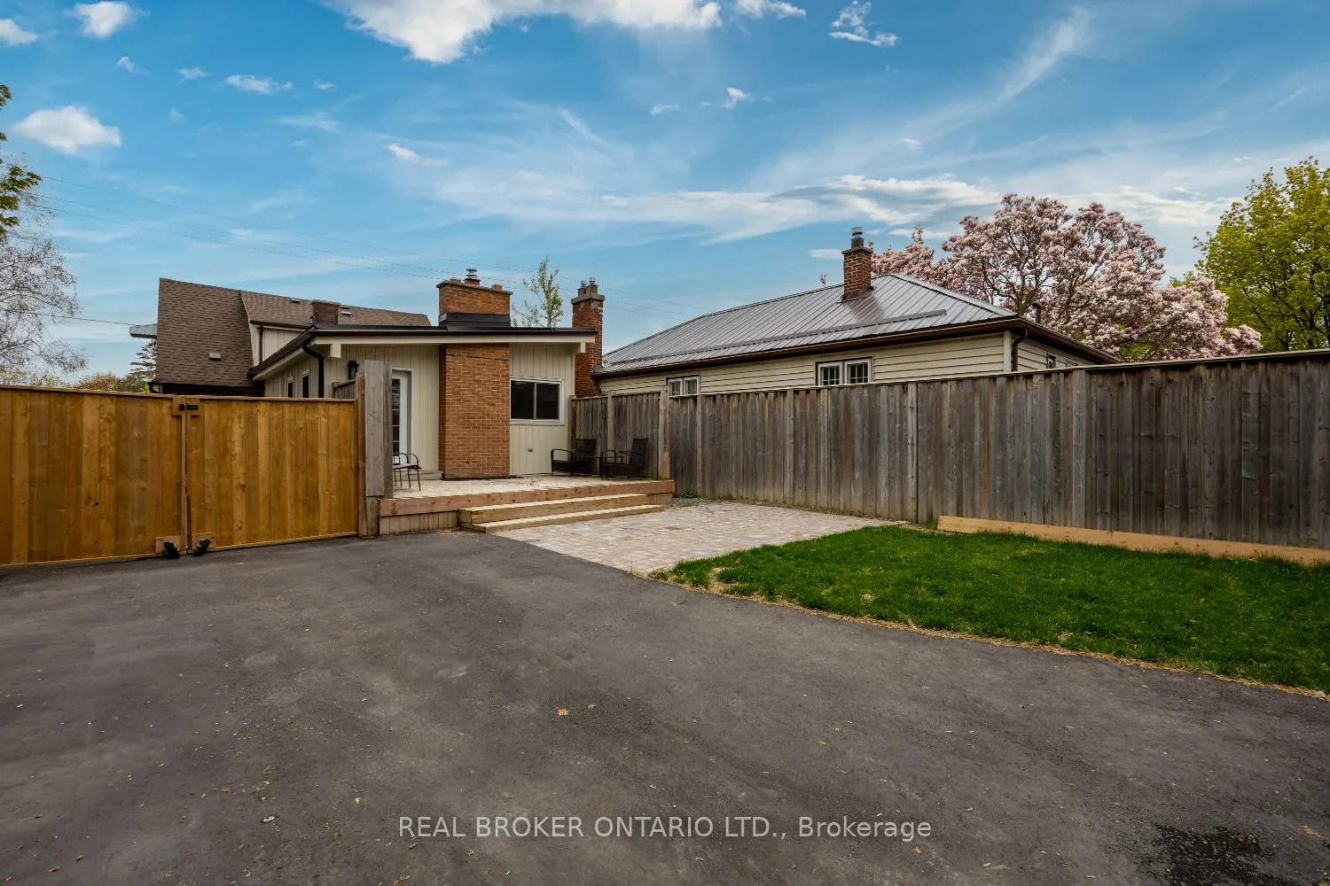Photo 41 of 234 Oshawa Boulevard N, Oshawa, O'Neill — HOMEH