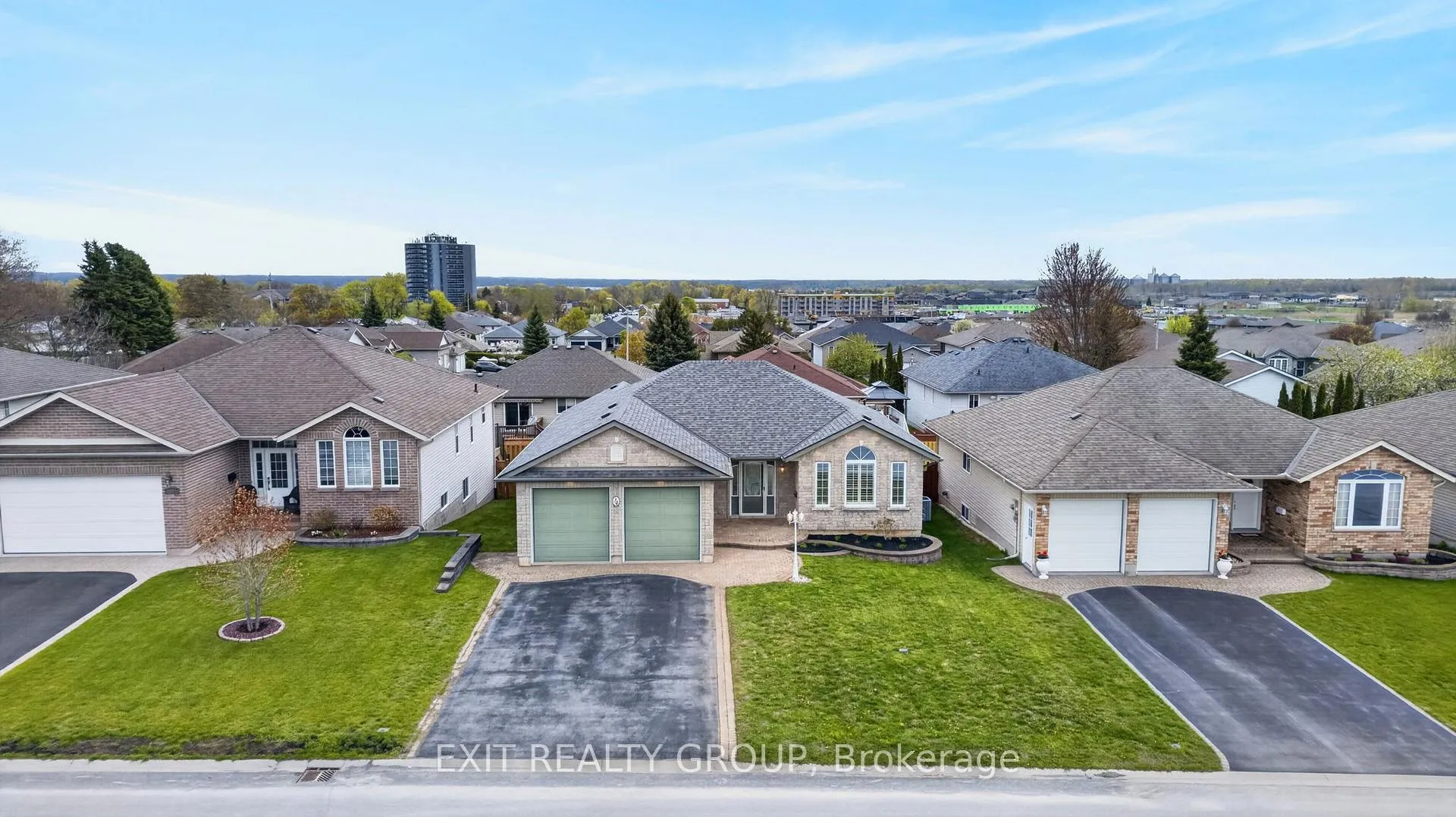 Photo 3 of 34 Belvedere Road, Quinte West, Murray Ward — HOMEH