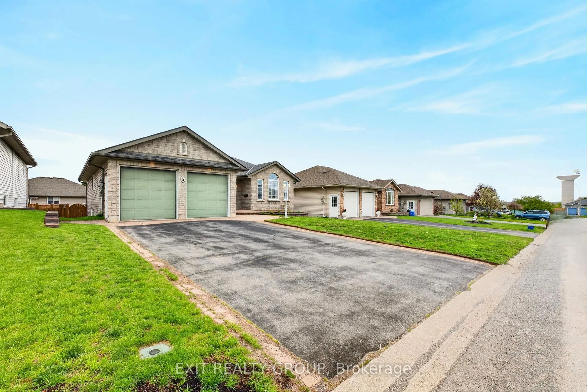 Photo 4 of 34 Belvedere Road, Quinte West, Murray Ward — HOMEH