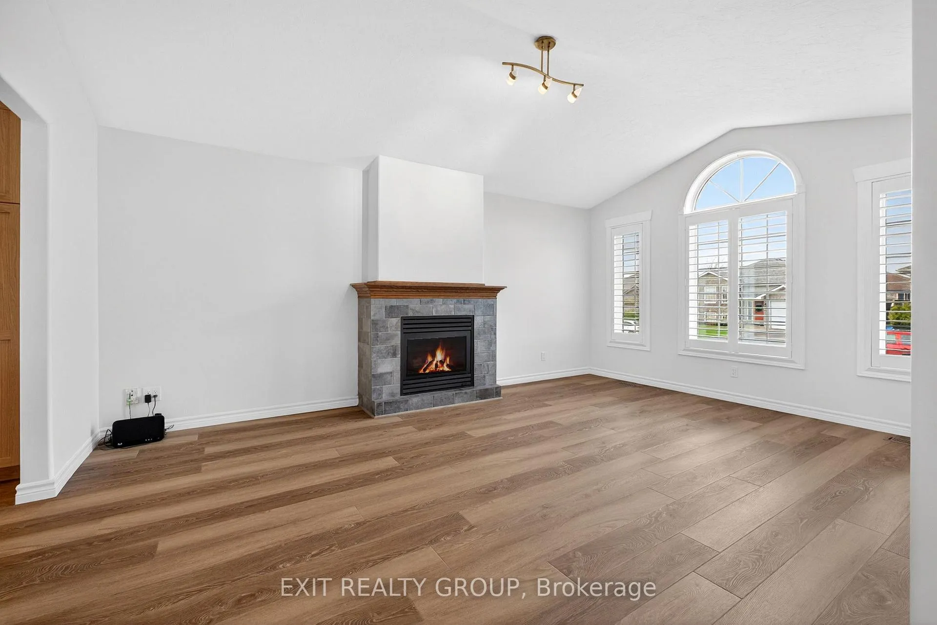 Photo 8 of 34 Belvedere Road, Quinte West, Murray Ward — HOMEH