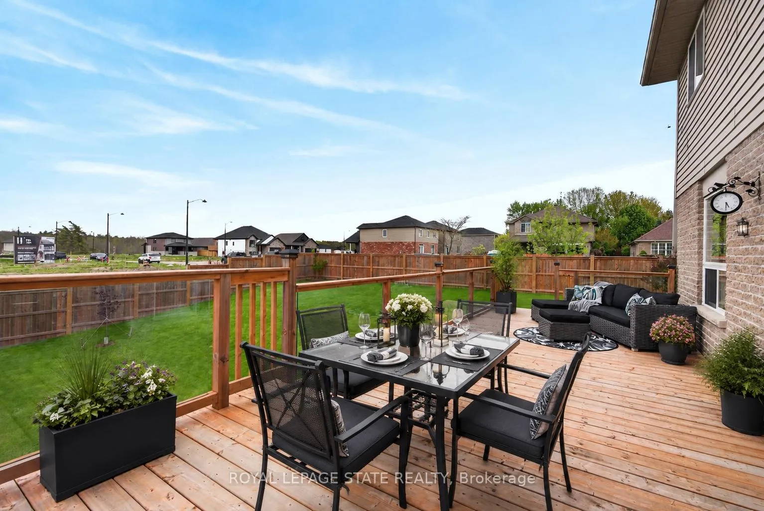 Photo 7 of 1 Hudson Drive, Haldimand — HOMEH