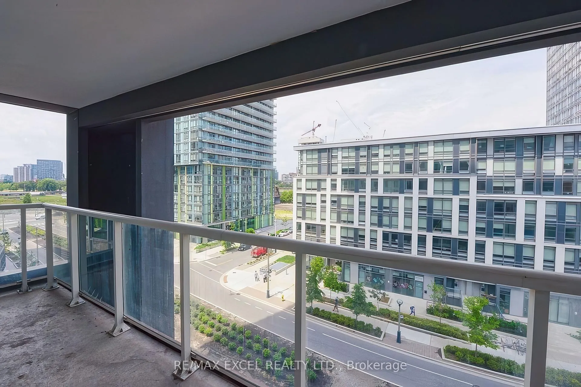 Photo 1 of Unit 710, 85 Queens Wharf Road, Toronto, Waterfront Communities — HOMEH