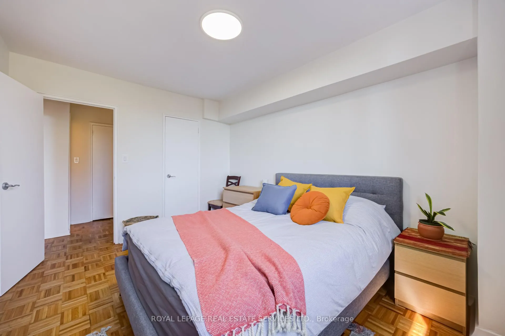 Photo 18 of Unit 303, 100 Coe Hill Drive, Toronto, High Park-Swansea — HOMEH