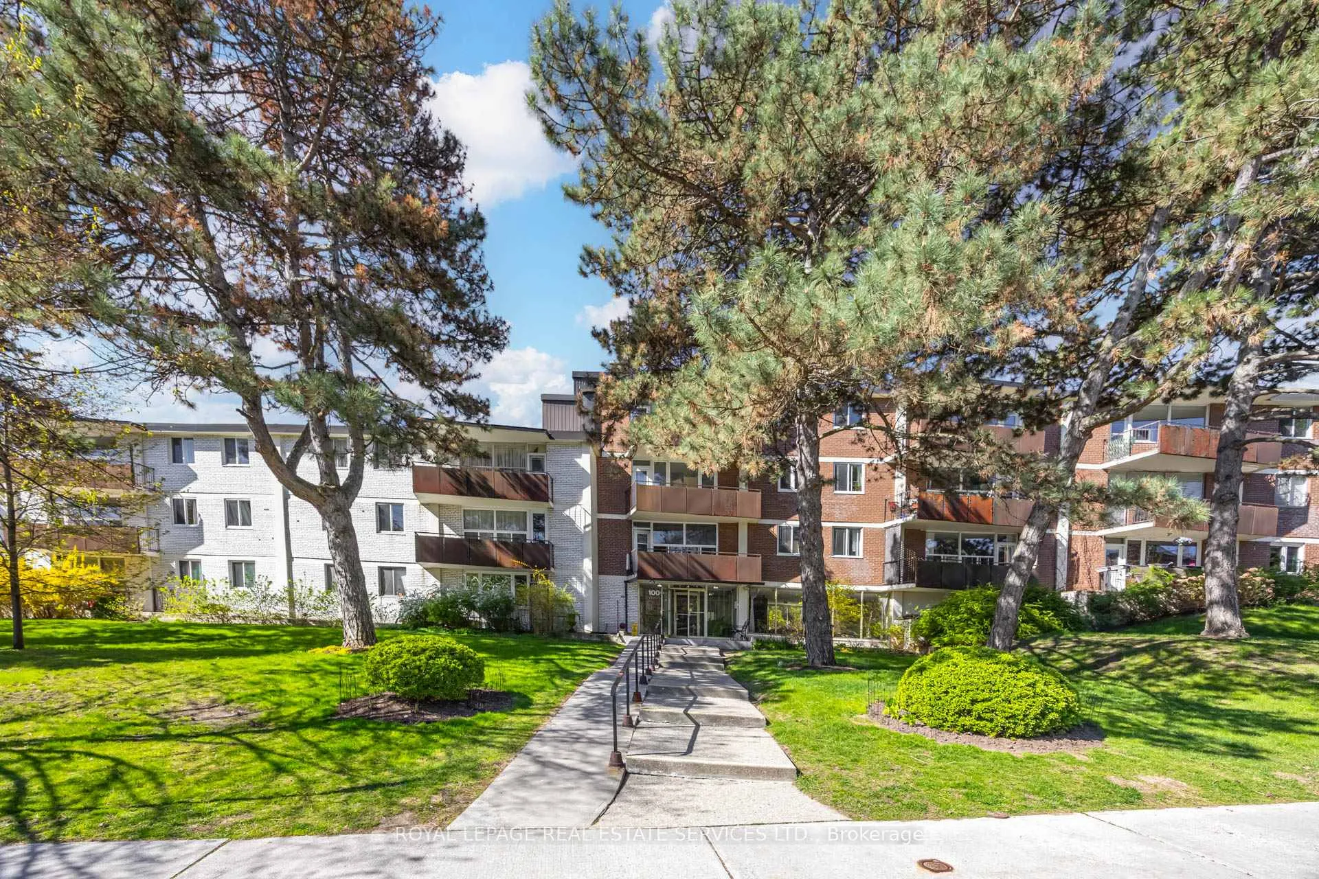 Photo 27 of Unit 303, 100 Coe Hill Drive, Toronto, High Park-Swansea — HOMEH