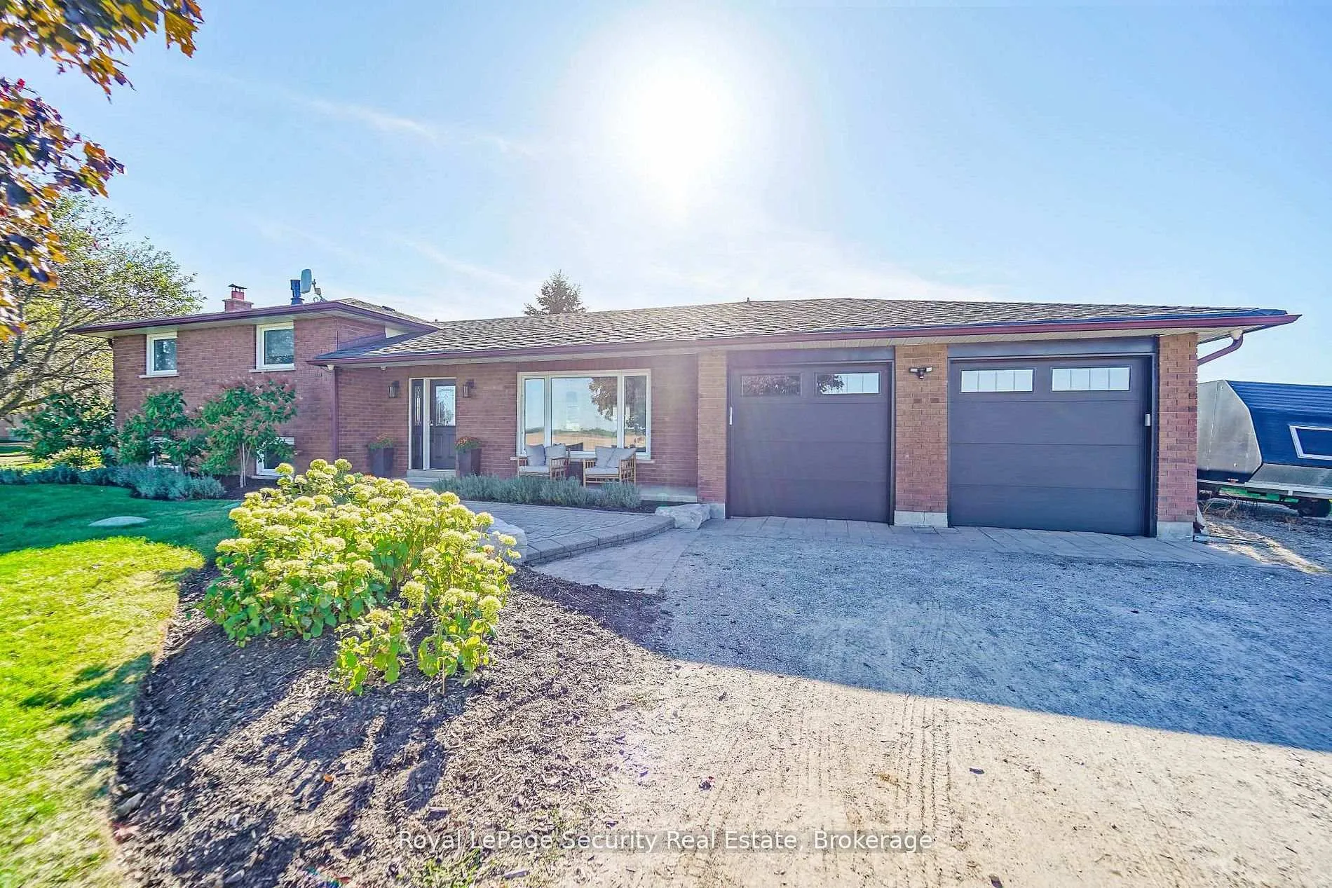 Photo 23 of 2564 15th Side Road, New Tecumseth, Rural New Tecumseth — HOMEH