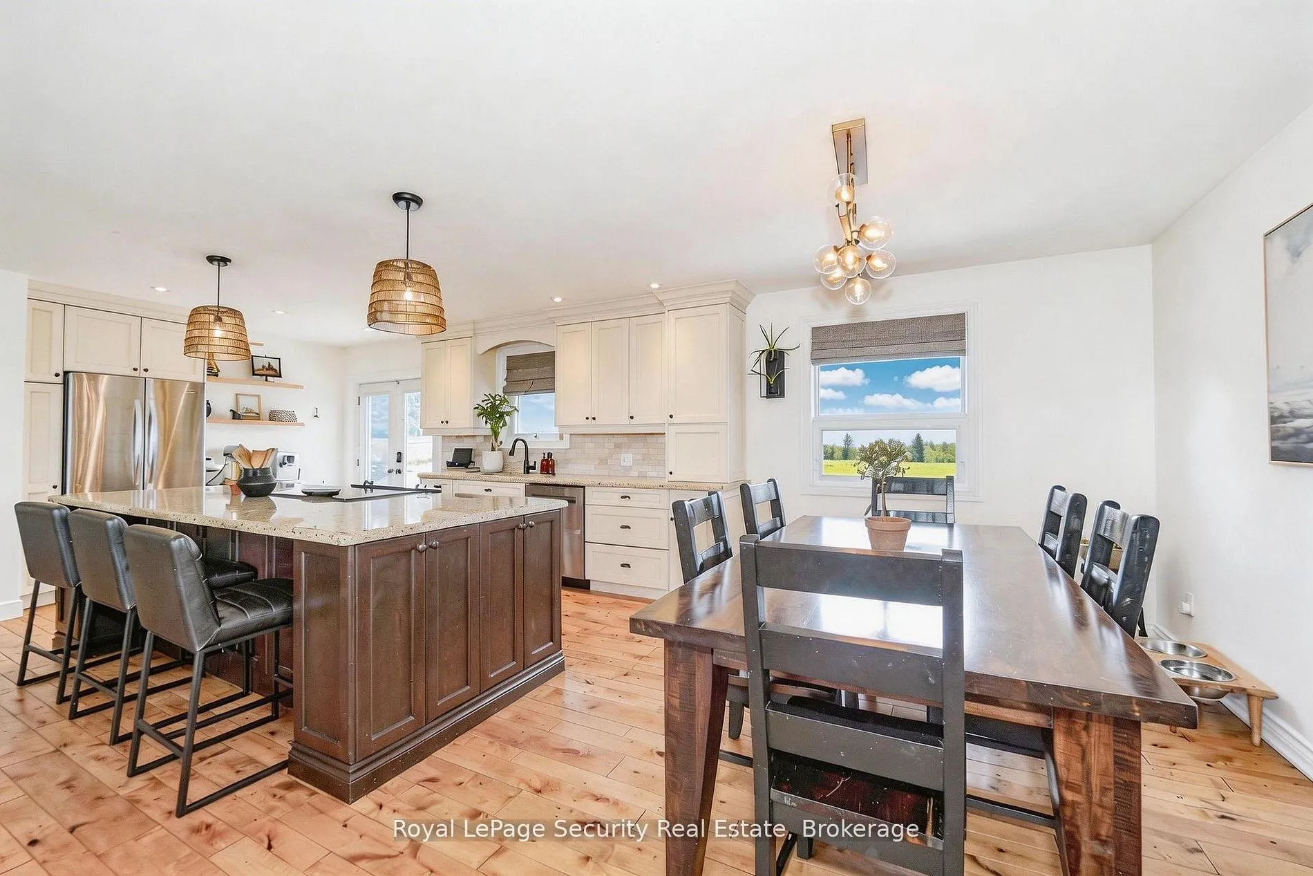 Photo 29 of 2564 15th Side Road, New Tecumseth, Rural New Tecumseth — HOMEH