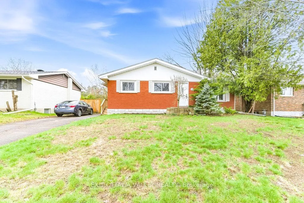 Photo 1 of 12 Claremount Road, Deep River — HOMEH
