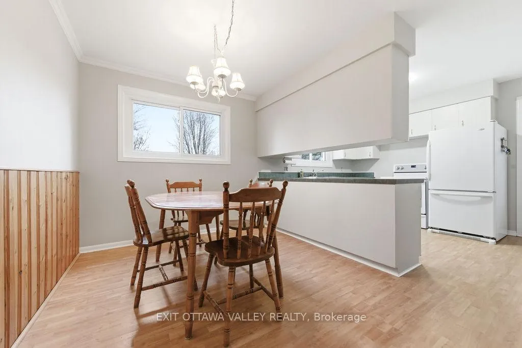 Photo 10 of 12 Claremount Road, Deep River — HOMEH