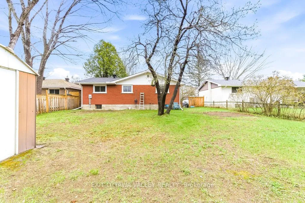 Photo 36 of 12 Claremount Road, Deep River — HOMEH