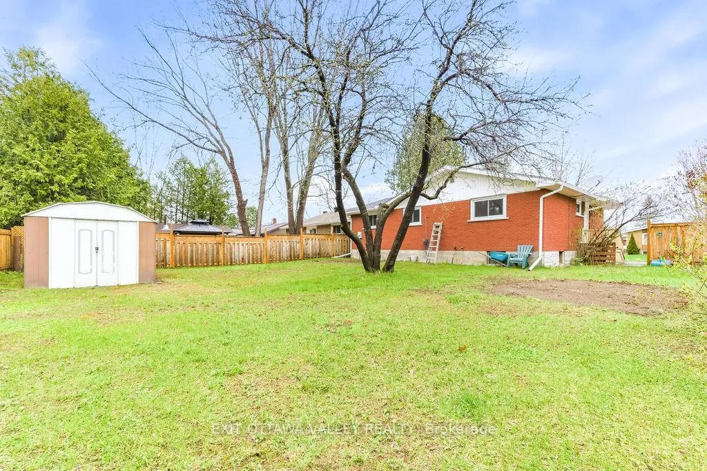 Photo 37 of 12 Claremount Road, Deep River — HOMEH