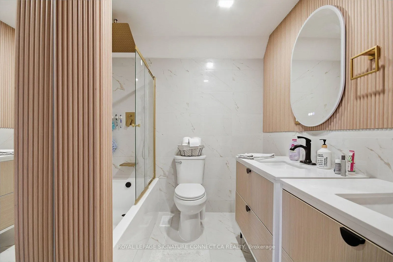 Photo 12 of Unit Main, 18 Harlton Crescent, Toronto, Keelesdale-Eglinton West — HOMEH